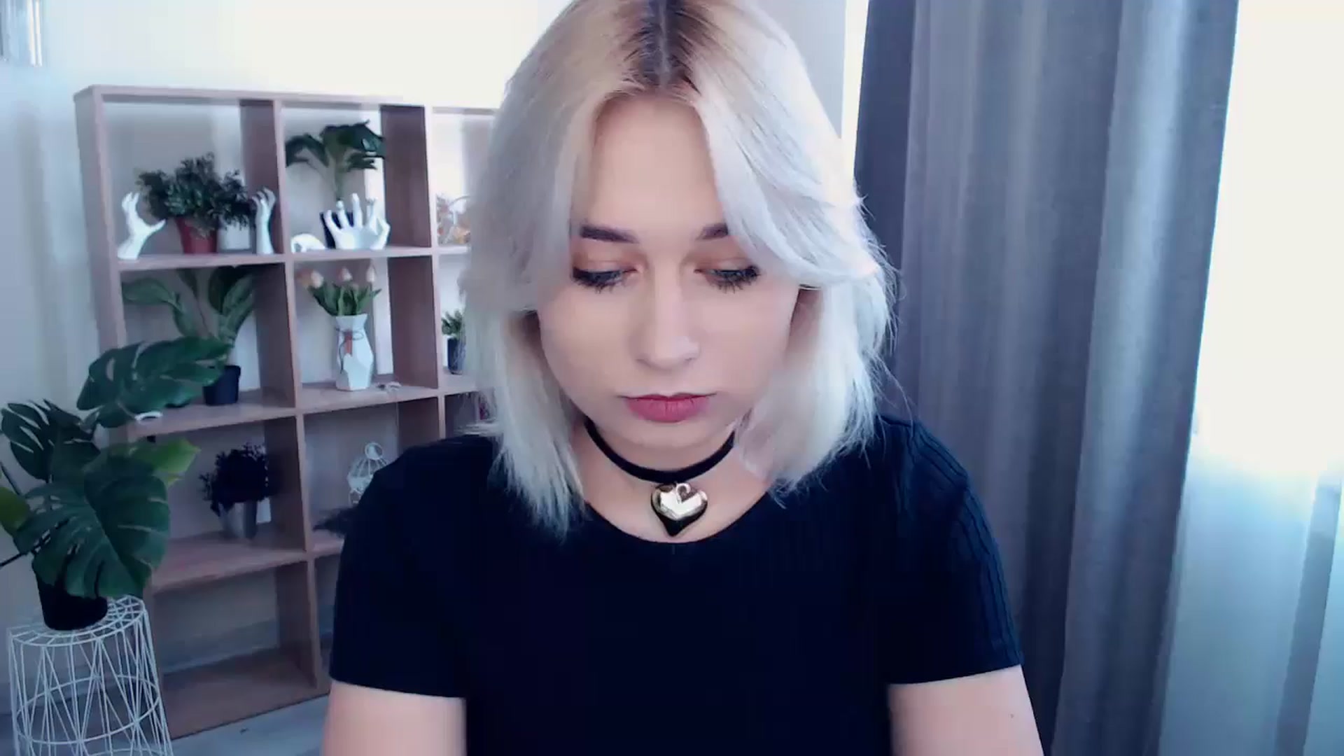 Gallery image thumbnail from Kukla_kolduna's myfreecams stream on, 05/17/2024, 11:51 image 2 of 20