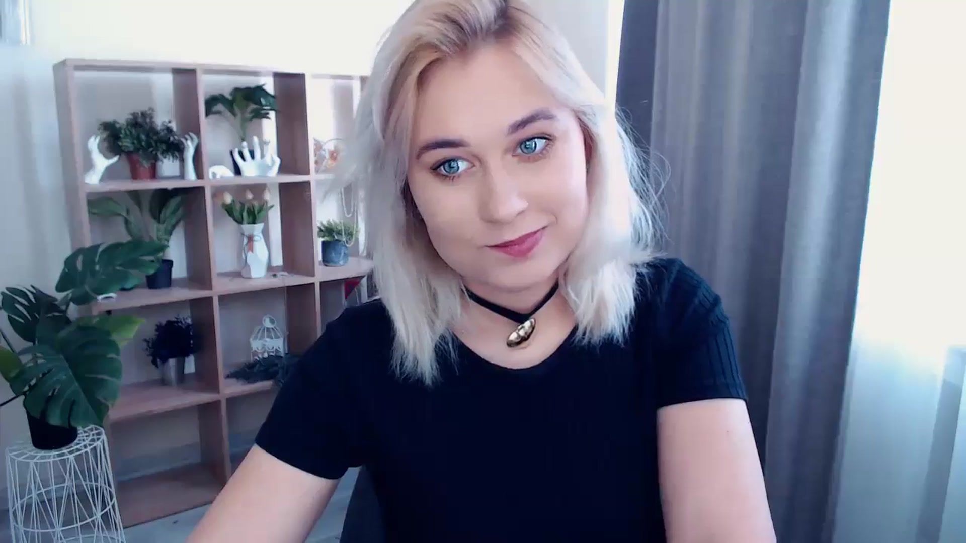 Gallery image thumbnail from Kukla_kolduna's myfreecams stream on, 05/17/2024, 11:51 image 15 of 20