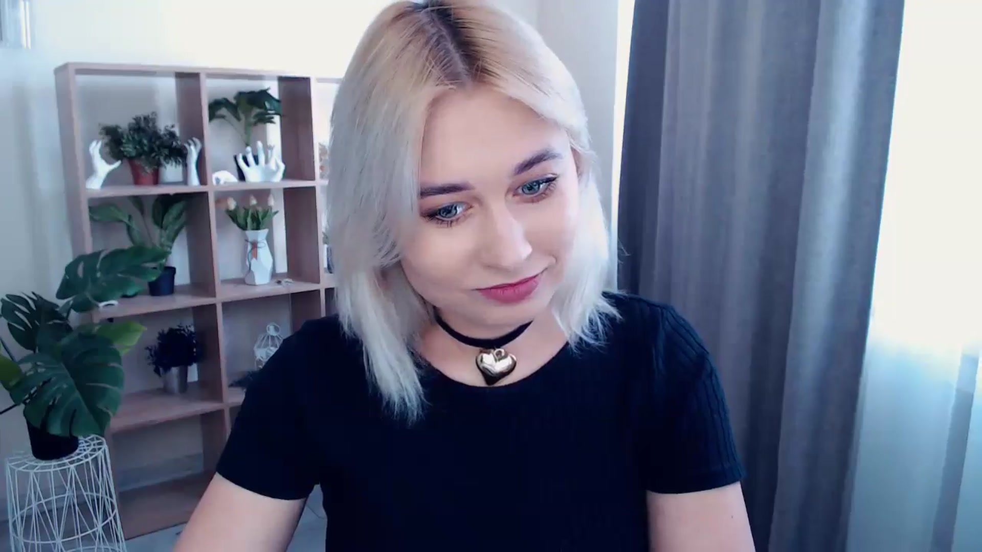 Gallery image thumbnail from Kukla_kolduna's myfreecams stream on, 05/17/2024, 11:51 image 3 of 20