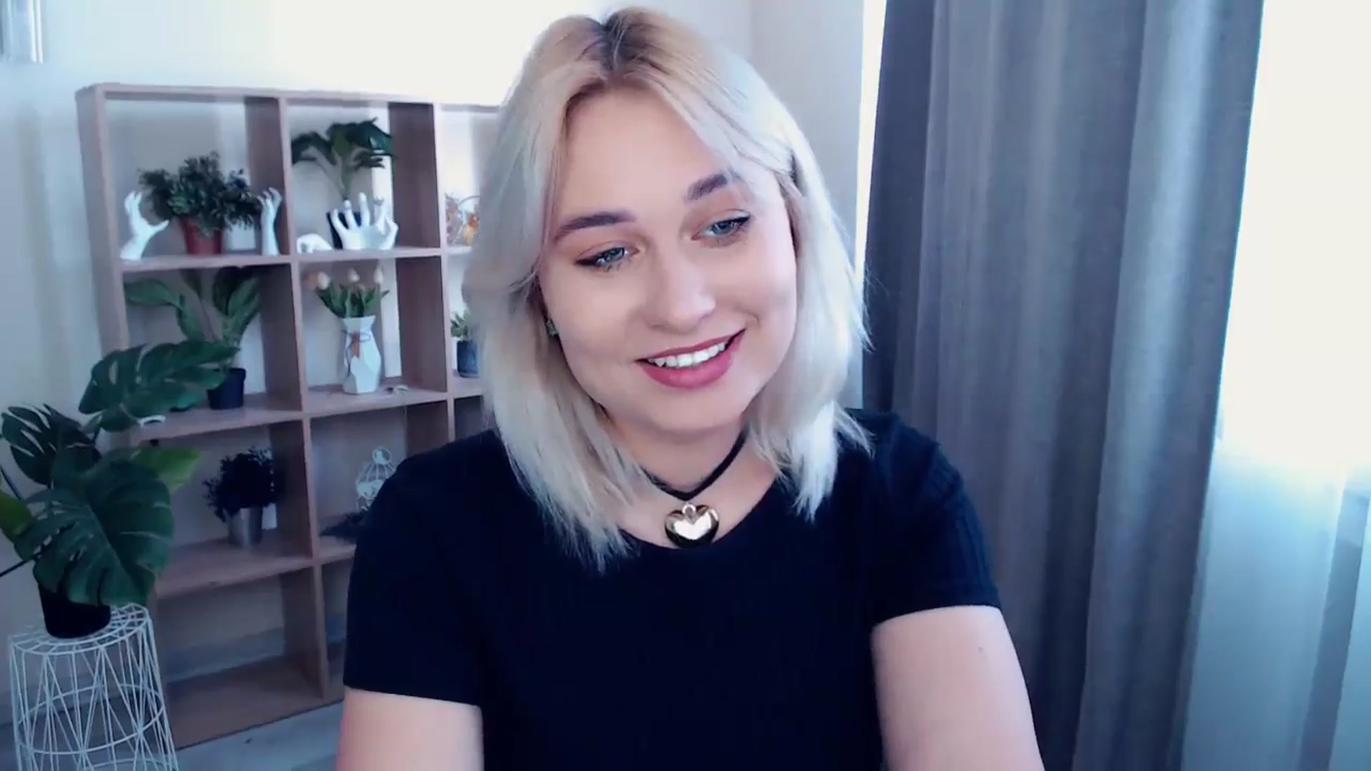 Gallery image thumbnail from Kukla_kolduna's myfreecams stream on, 05/17/2024, 12:13 image 7 of 20