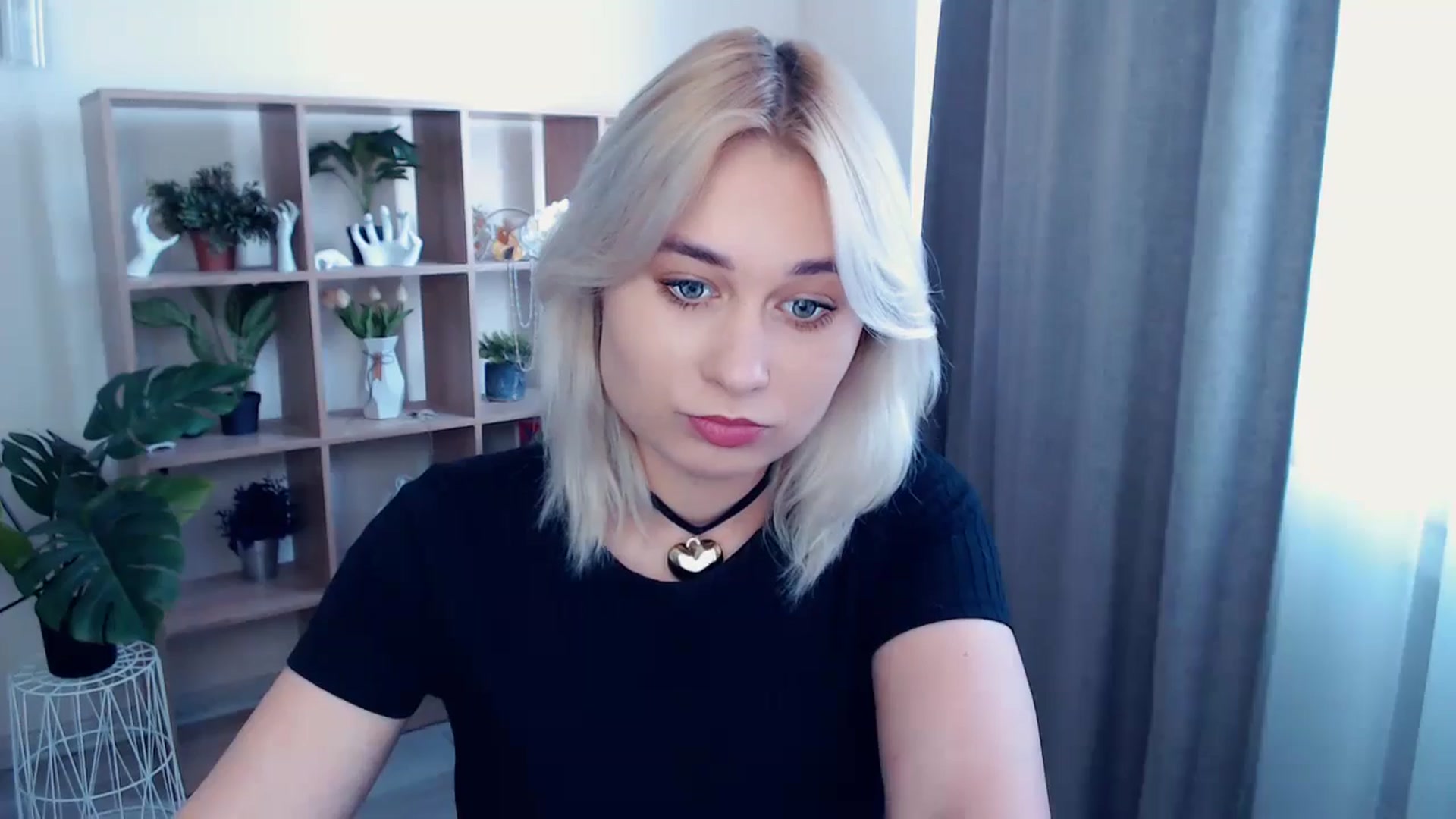Gallery image thumbnail from Kukla_kolduna's myfreecams stream on, 05/17/2024, 12:13 image 3 of 20