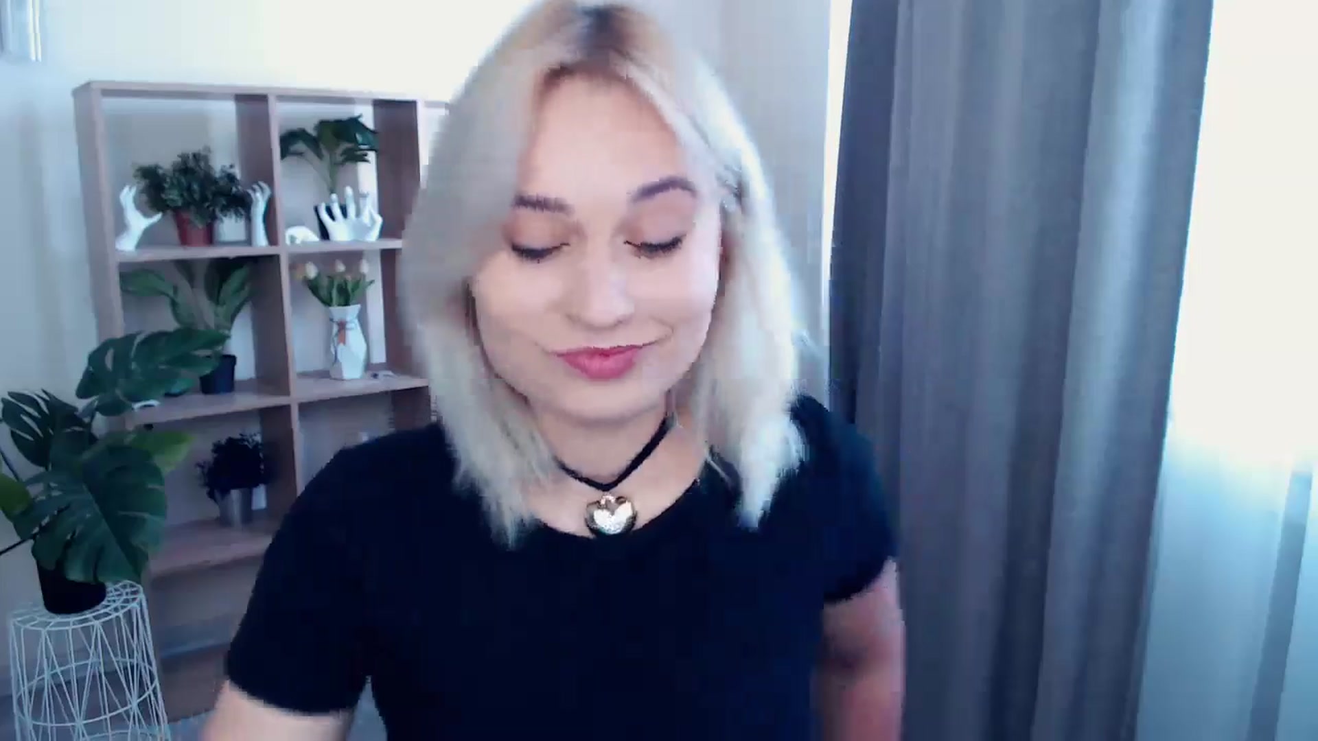 Gallery image thumbnail from Kukla_kolduna's myfreecams stream on, 05/17/2024, 12:13 image 5 of 20