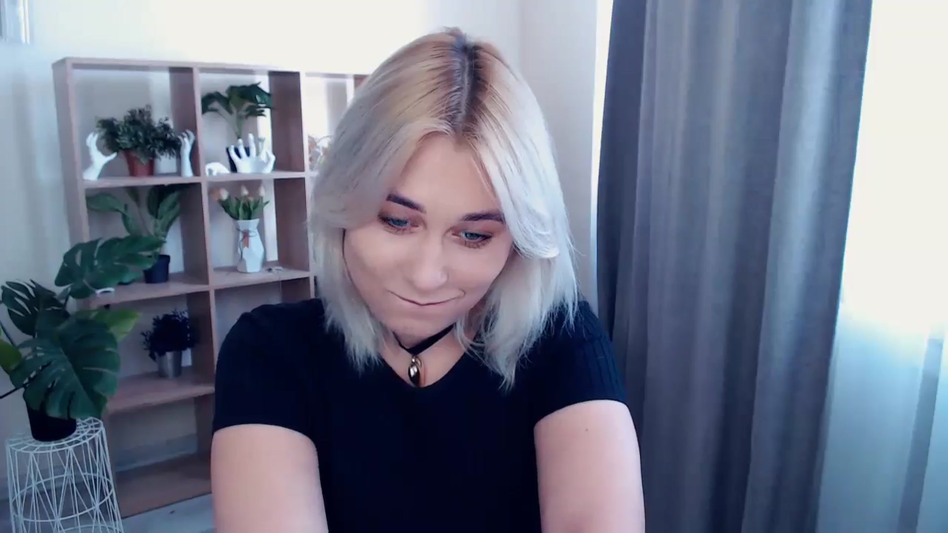 Gallery image thumbnail from Kukla_kolduna's myfreecams stream on, 05/17/2024, 12:13 image 11 of 20