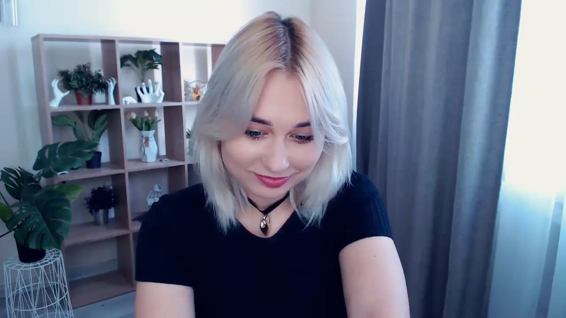 Gallery image thumbnail from Kukla_kolduna's myfreecams stream on, 05/17/2024, 12:13 image 13 of 20