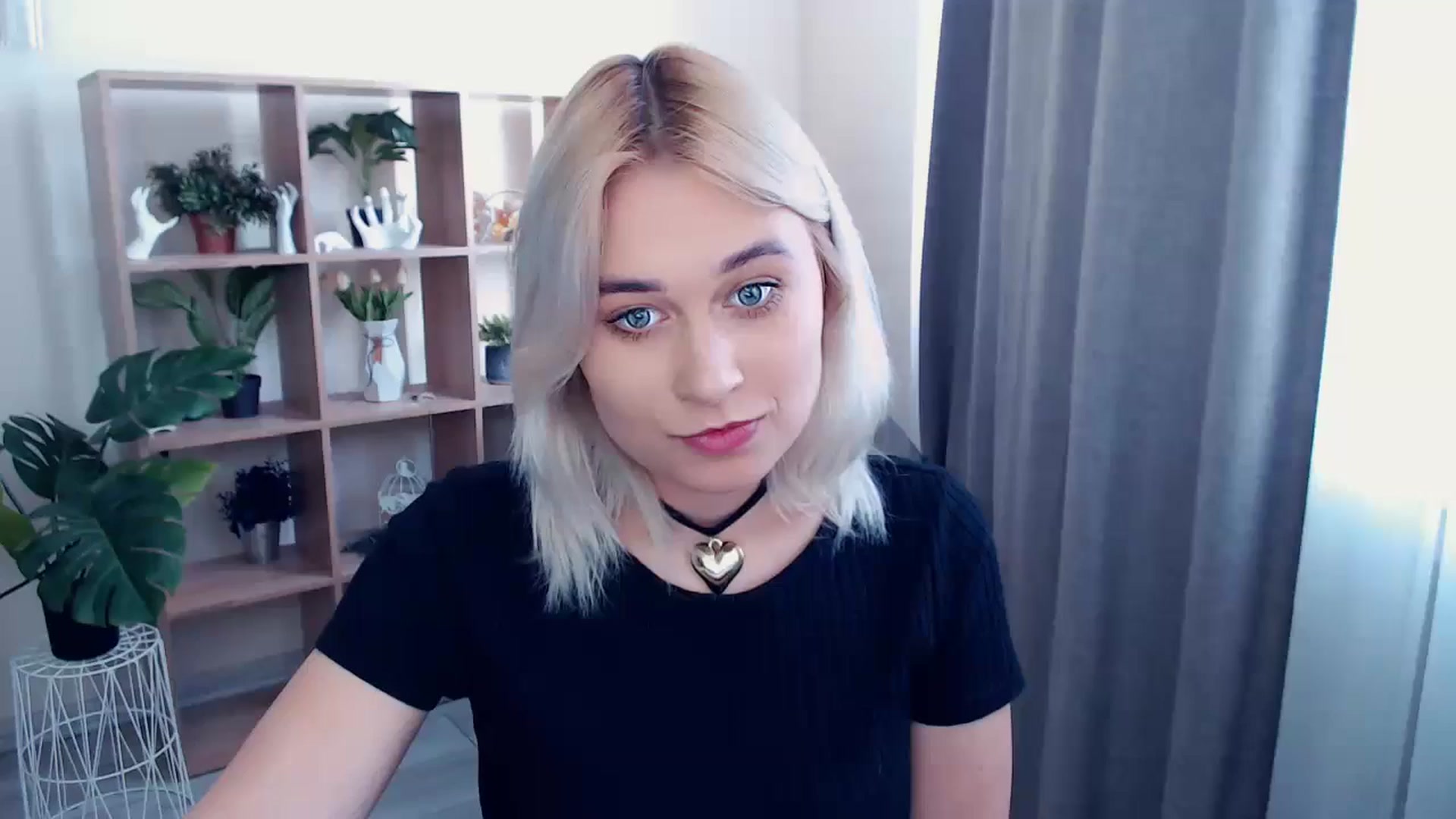 Gallery image thumbnail from Kukla_kolduna's myfreecams stream on, 05/17/2024, 13:36 image 15 of 20
