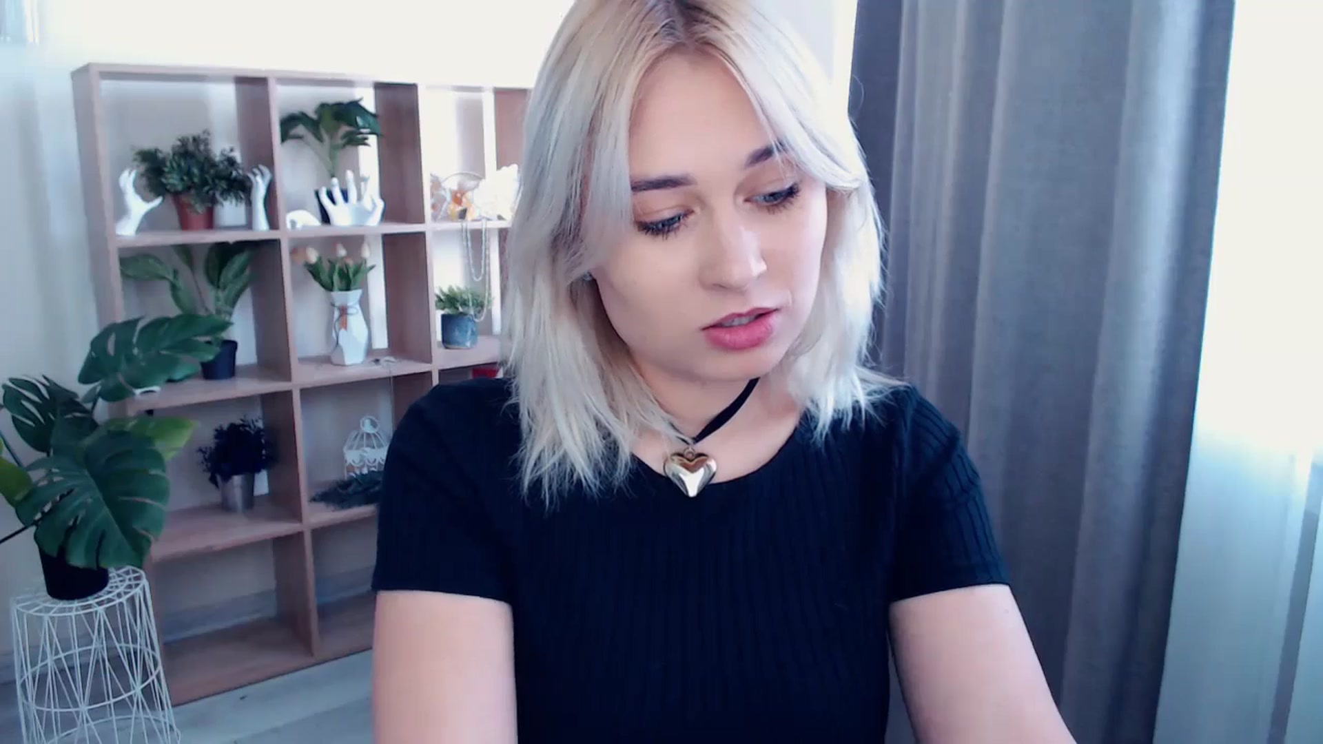 Gallery image thumbnail from Kukla_kolduna's myfreecams stream on, 05/17/2024, 13:36 image 7 of 20