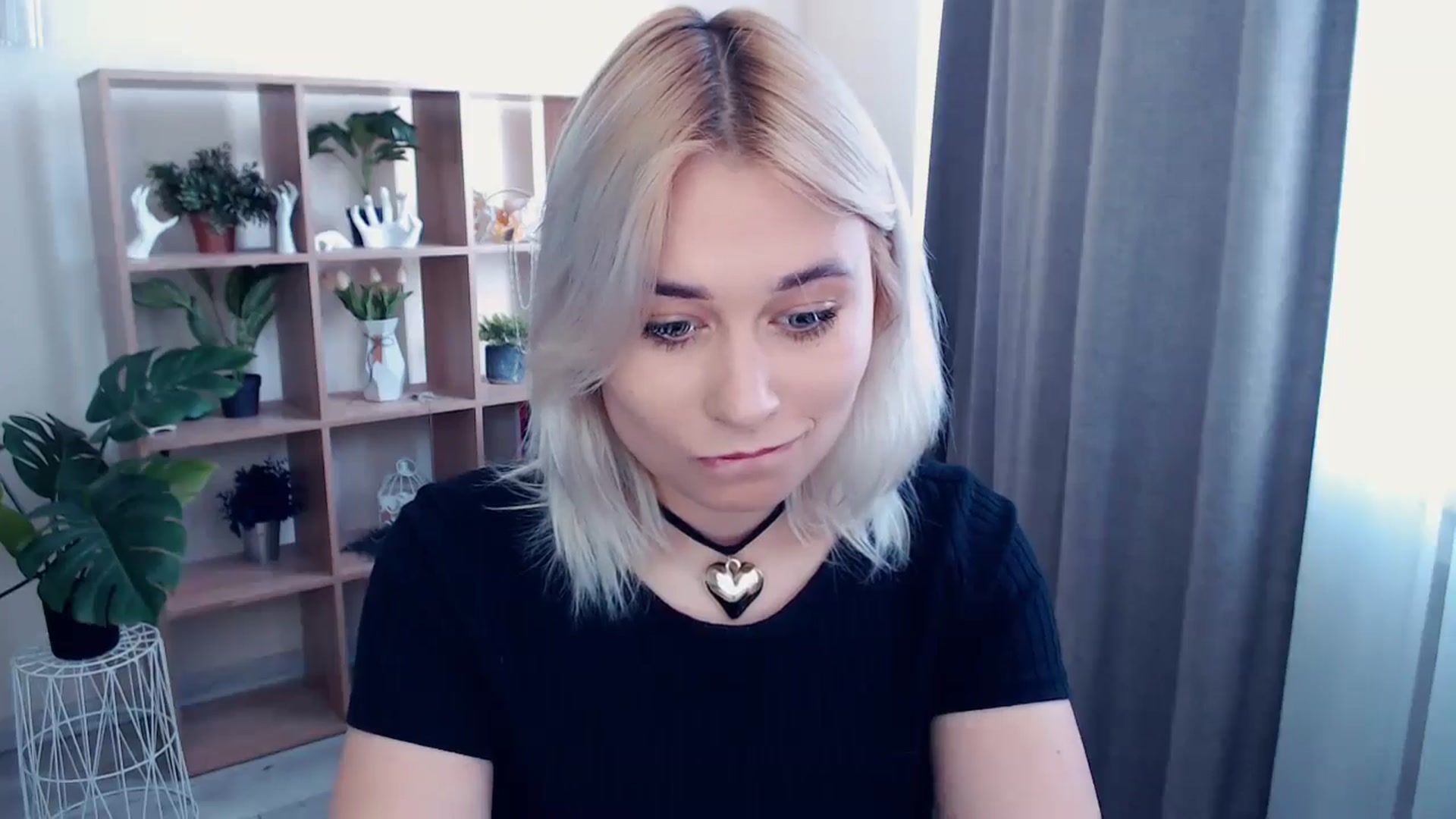 Gallery image thumbnail from Kukla_kolduna's myfreecams stream on, 05/17/2024, 13:36 image 14 of 20