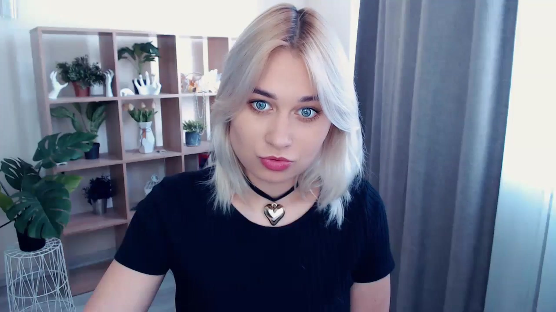 Gallery image thumbnail from Kukla_kolduna's myfreecams stream on, 05/17/2024, 13:36 image 10 of 20