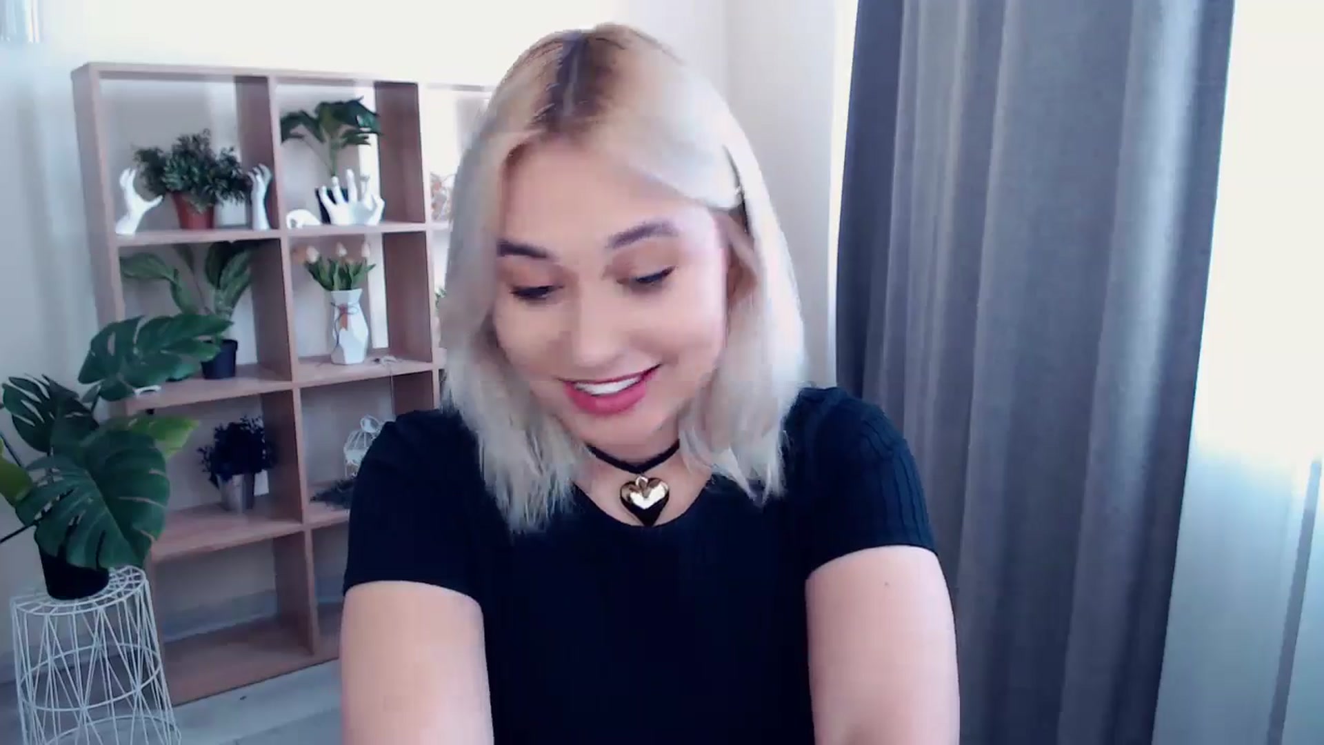 Gallery image thumbnail from Kukla_kolduna's myfreecams stream on, 05/17/2024, 13:36 image 17 of 20