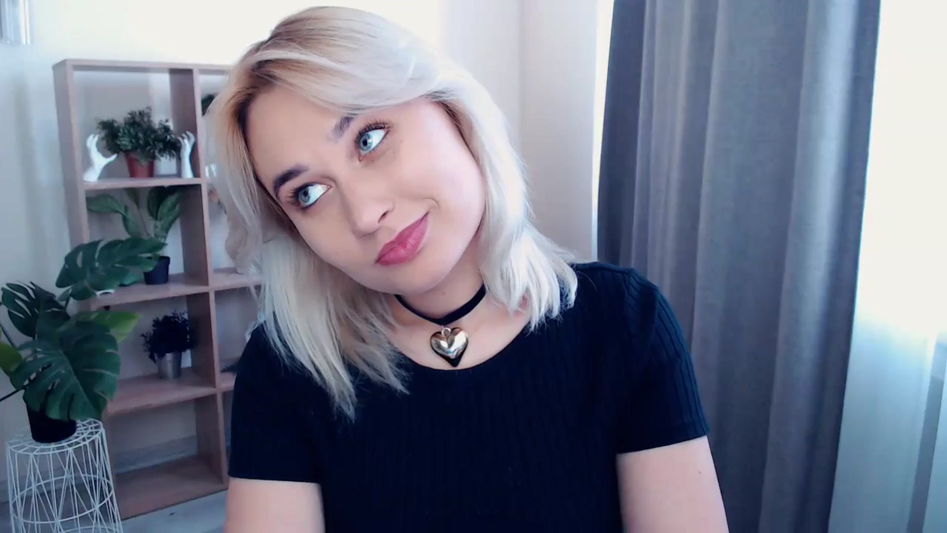Gallery image thumbnail from Kukla_kolduna's myfreecams stream on, 05/17/2024, 15:01 image 3 of 20