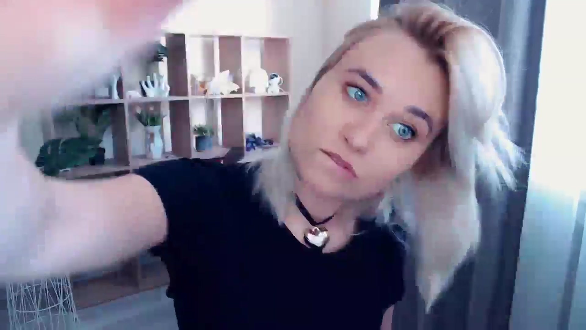 Gallery image thumbnail from Kukla_kolduna's myfreecams stream on, 05/17/2024, 15:01 image 10 of 20