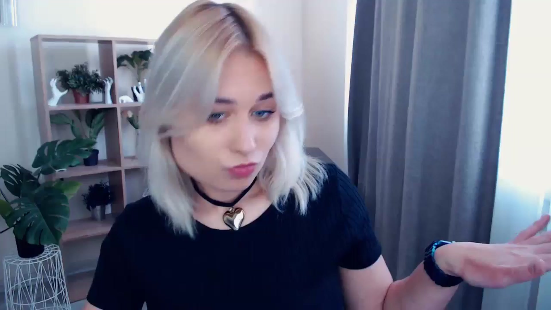Gallery image thumbnail from Kukla_kolduna's myfreecams stream on, 05/17/2024, 15:01 image 1 of 20