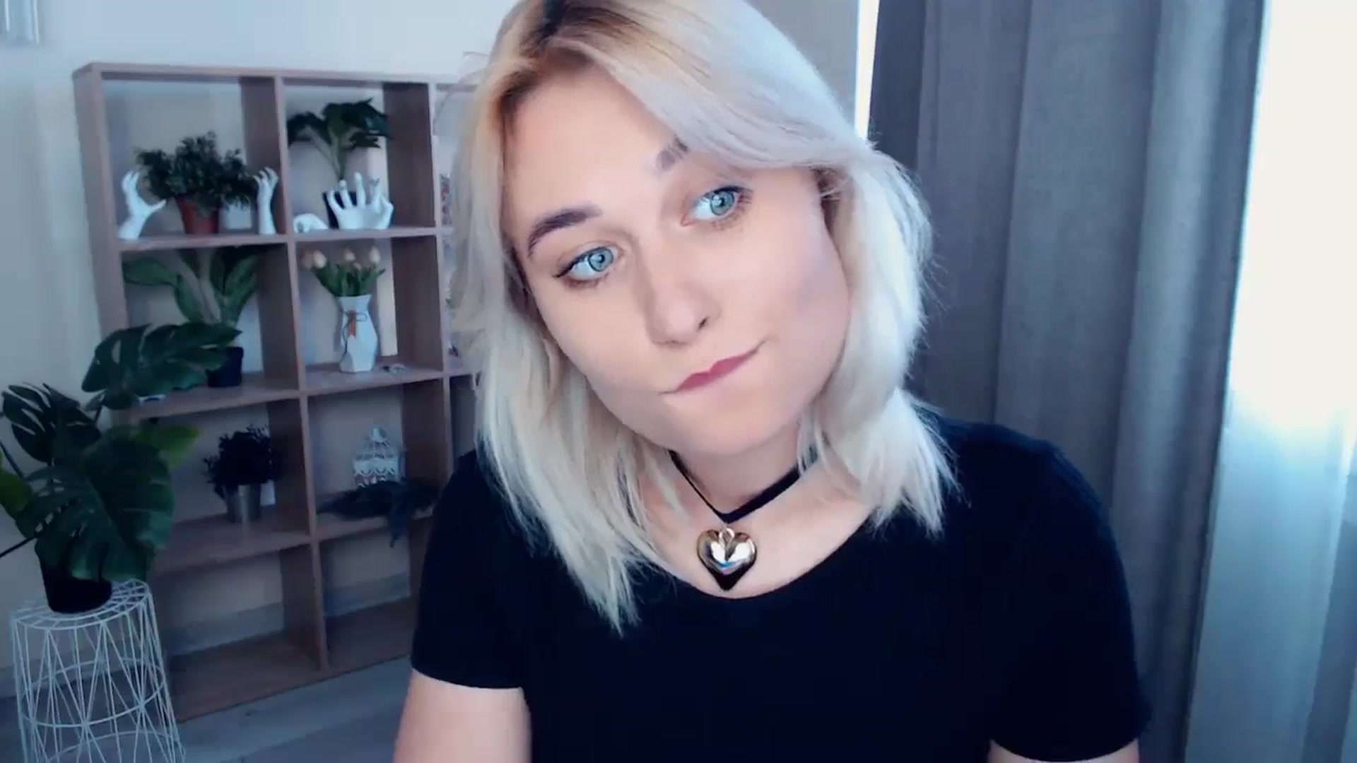 Gallery image thumbnail from Kukla_kolduna's myfreecams stream on, 05/17/2024, 17:06 image 6 of 20