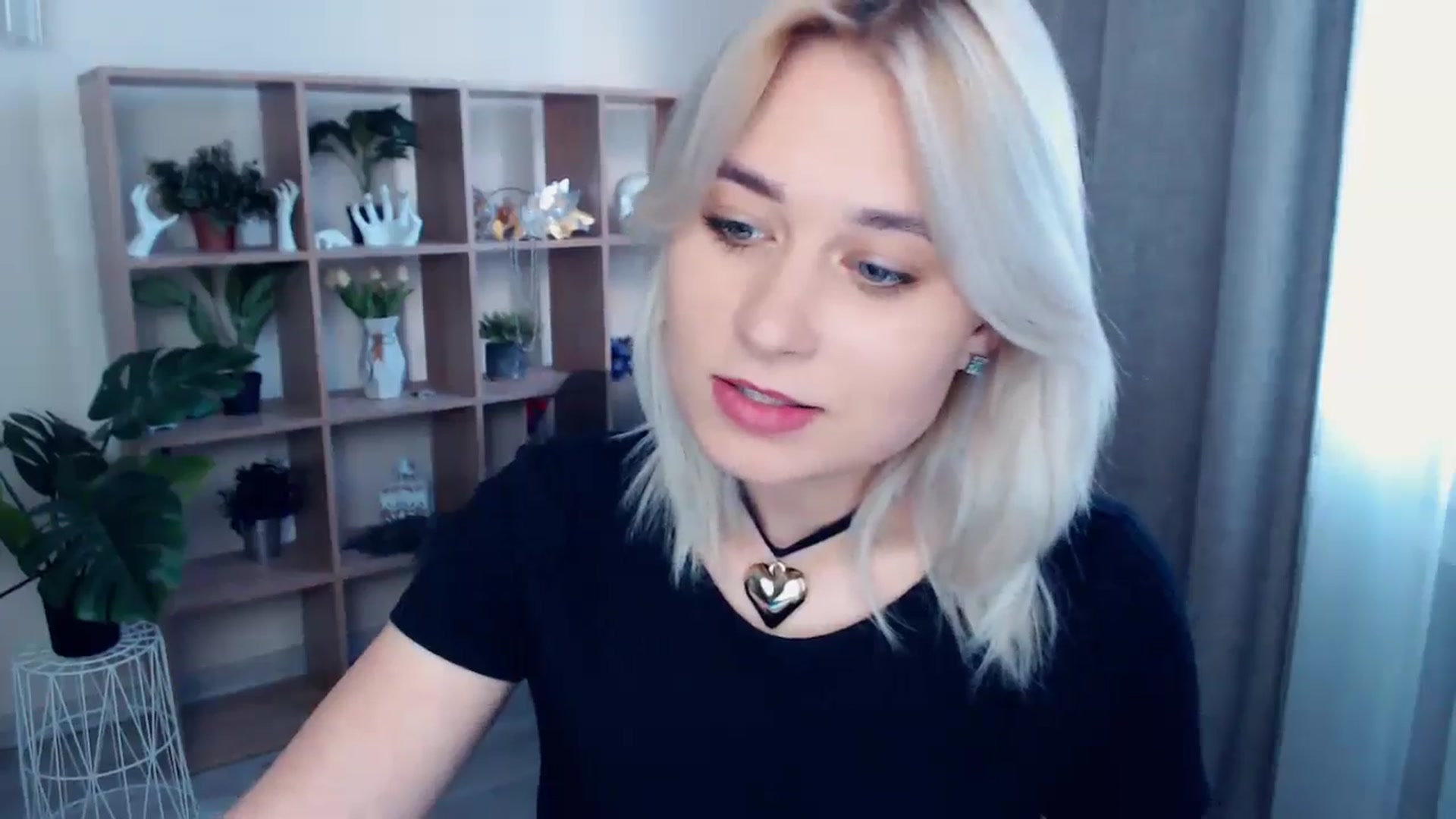 Gallery image thumbnail from Kukla_kolduna's myfreecams stream on, 05/17/2024, 17:06 image 9 of 20