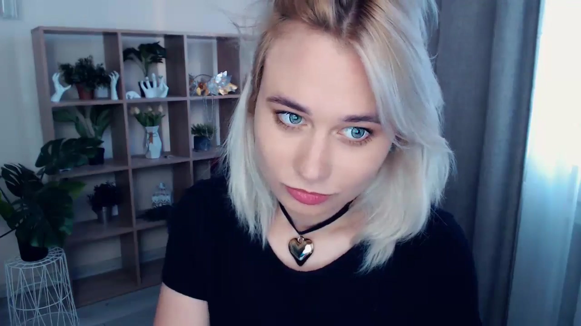 Gallery image thumbnail from Kukla_kolduna's myfreecams stream on, 05/17/2024, 17:06 image 14 of 20