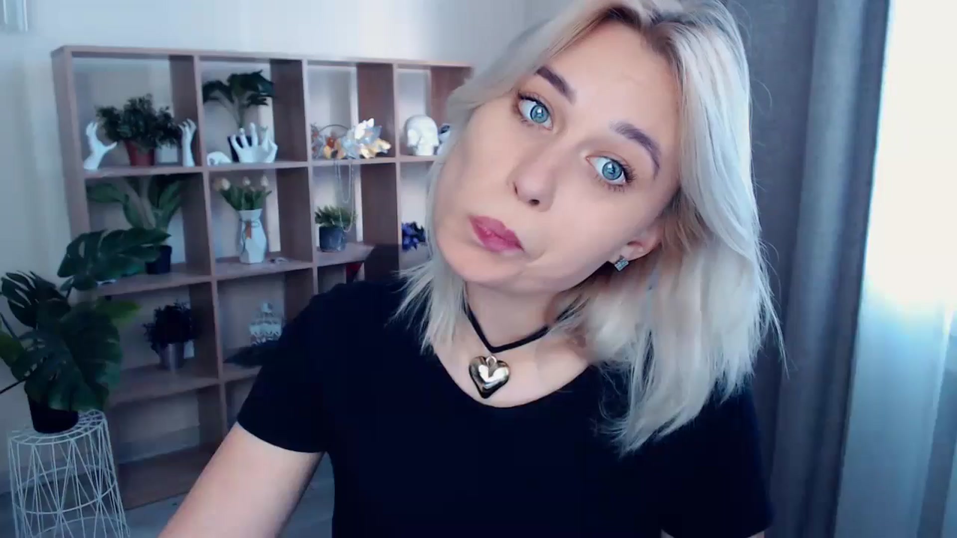 Gallery image thumbnail from Kukla_kolduna's myfreecams stream on, 05/17/2024, 17:06 image 1 of 20