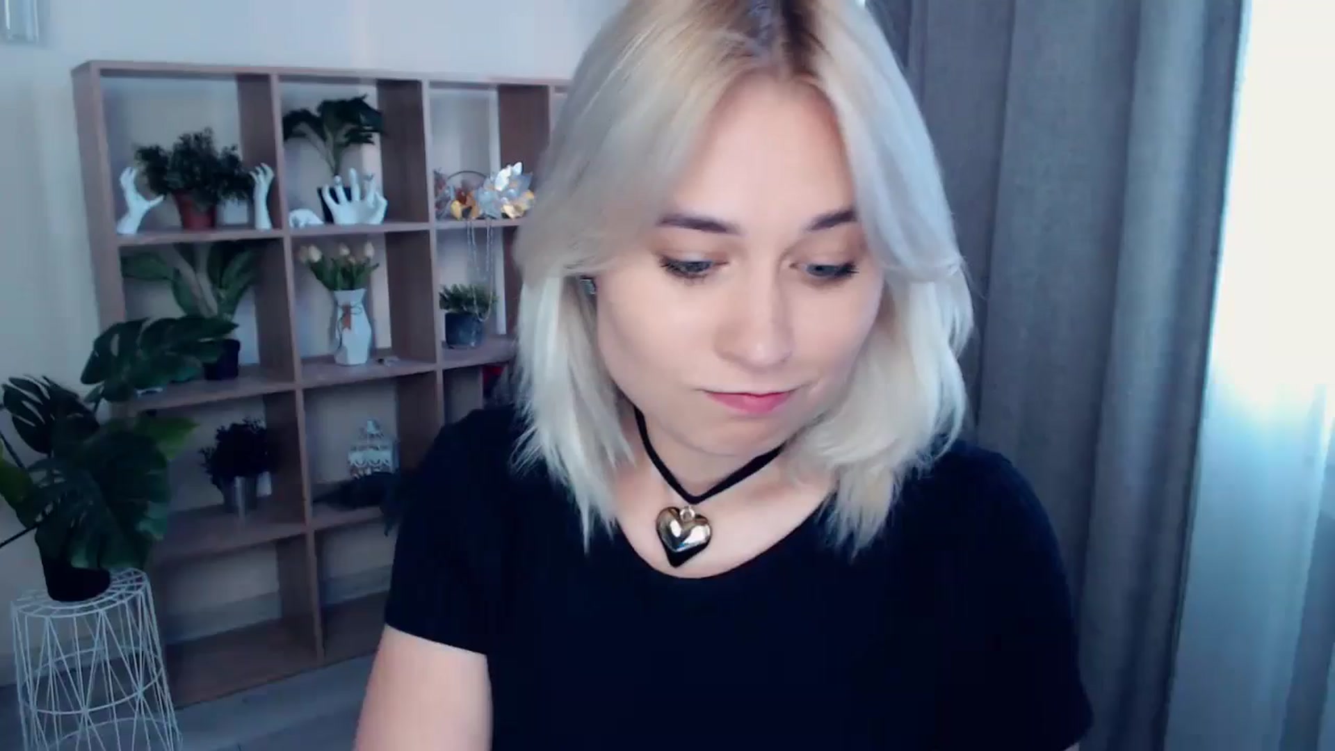 Gallery image thumbnail from Kukla_kolduna's myfreecams stream on, 05/17/2024, 17:06 image 13 of 20