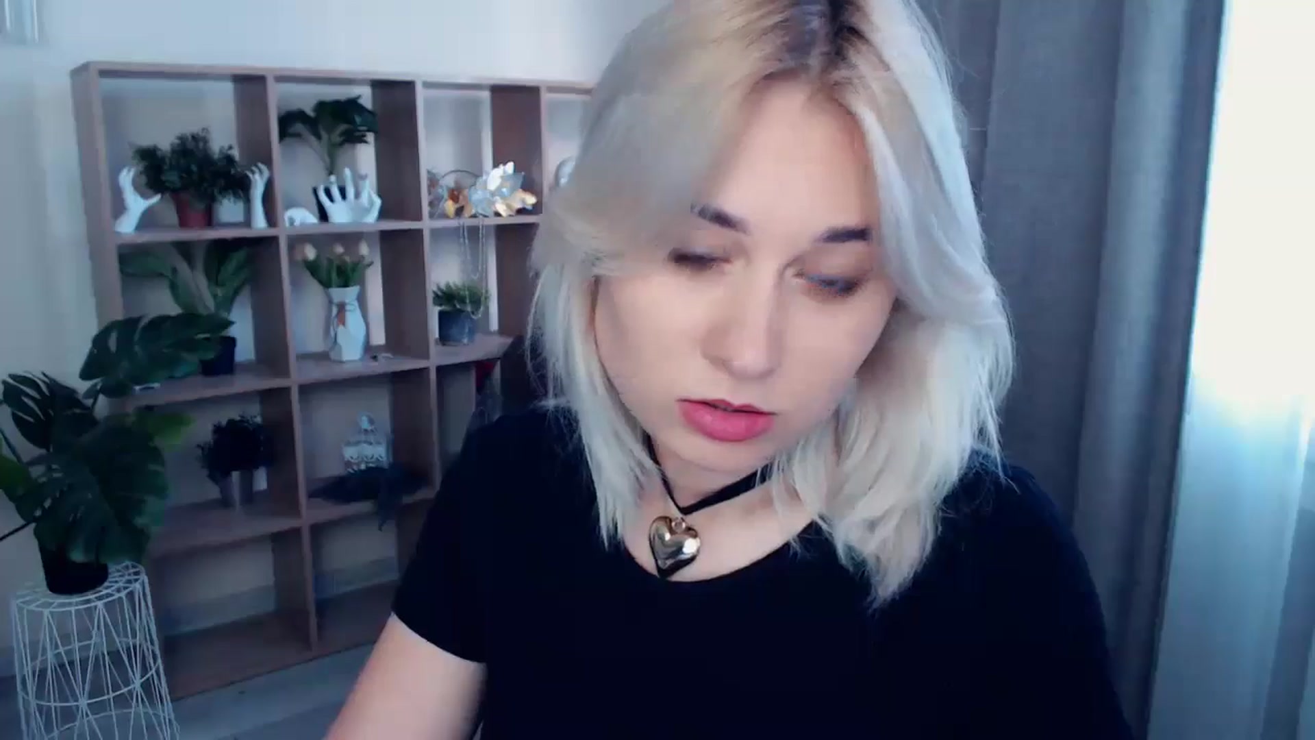 Gallery image thumbnail from Kukla_kolduna's myfreecams stream on, 05/17/2024, 17:06 image 4 of 20