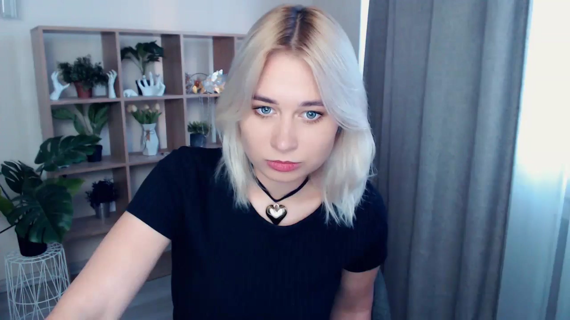 Gallery image thumbnail from Kukla_kolduna's myfreecams stream on, 05/17/2024, 17:06 image 19 of 20