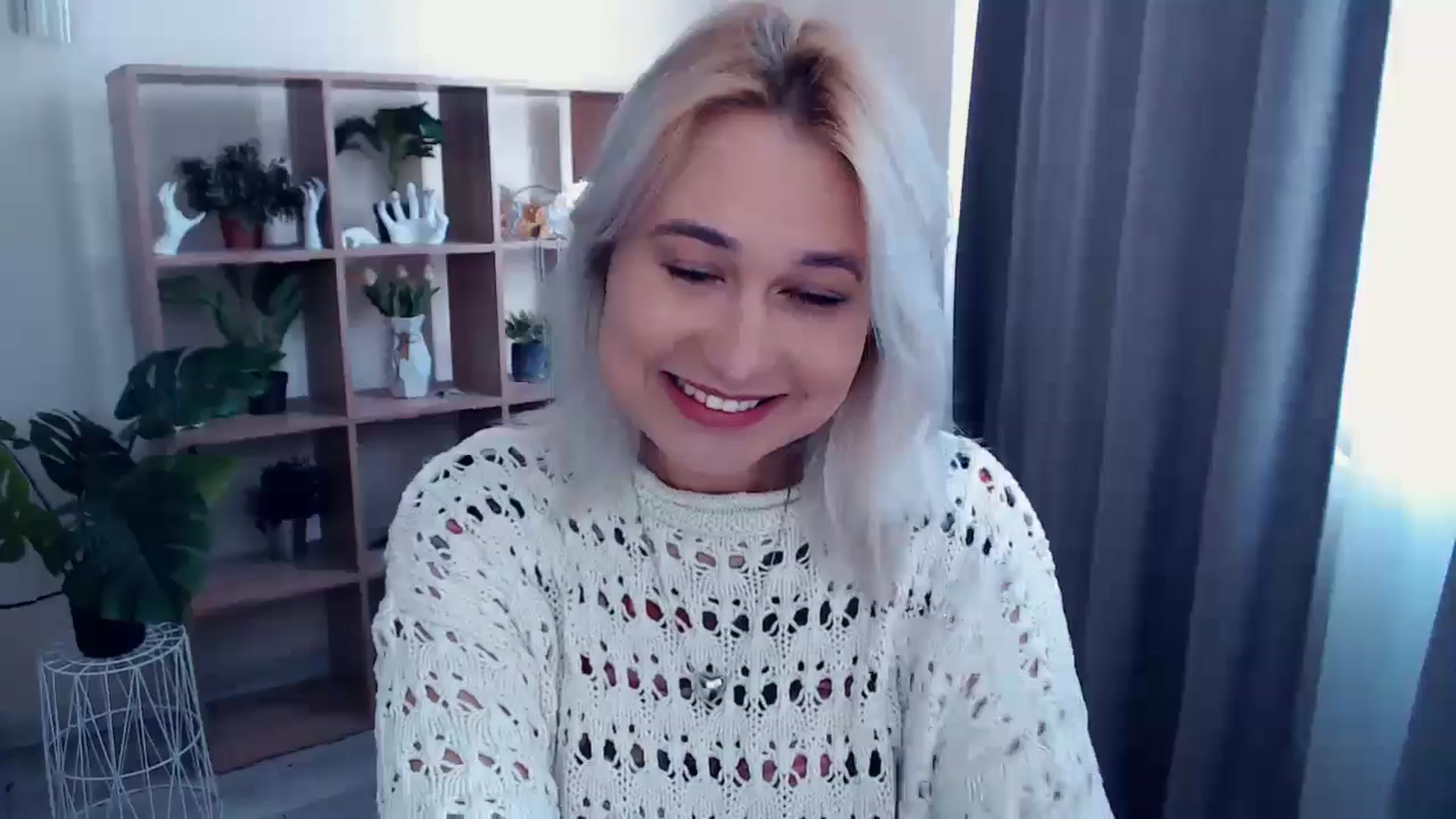 Gallery image thumbnail from Kukla_kolduna's myfreecams stream on, 05/18/2024, 13:21 image 3 of 20
