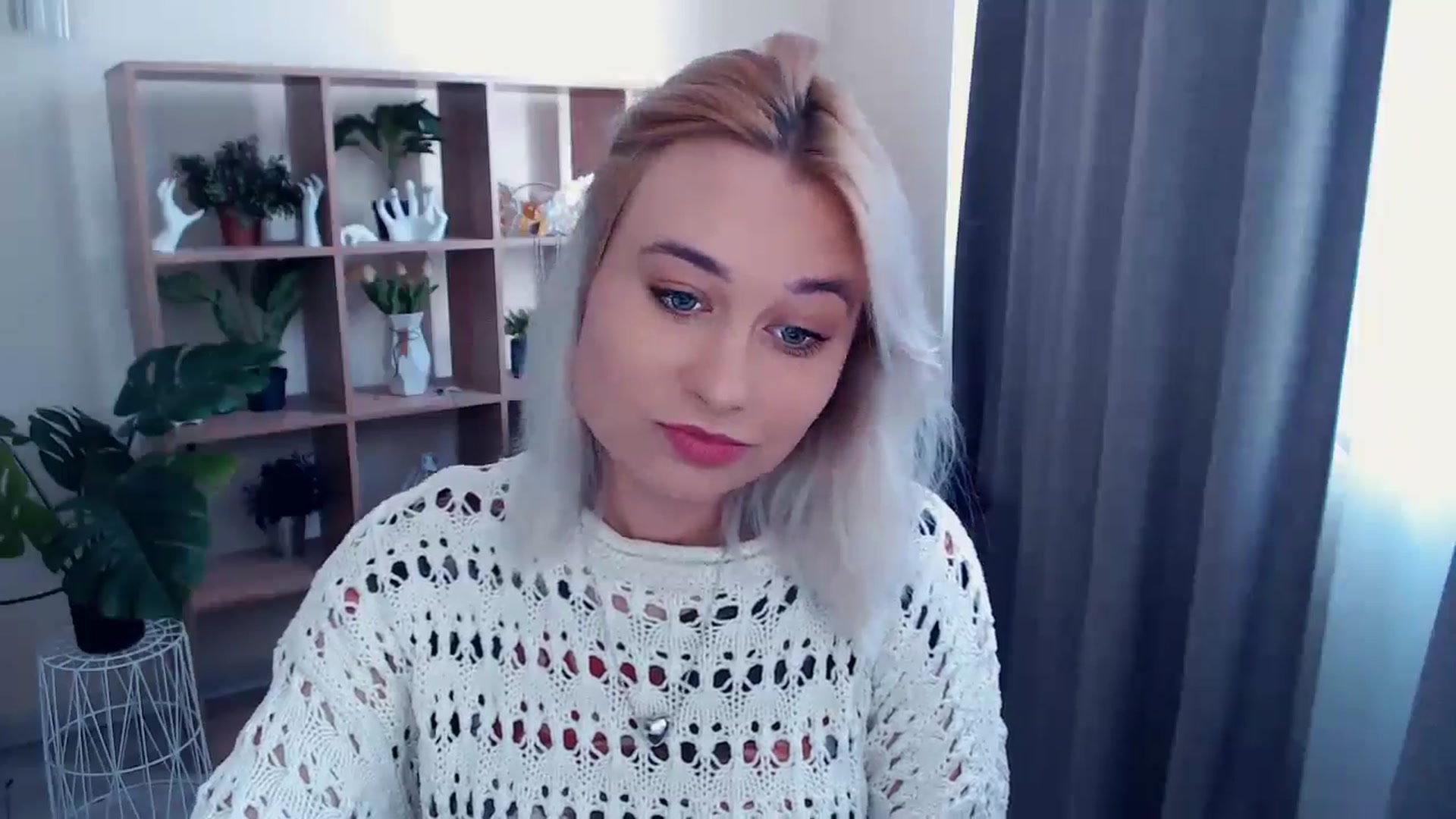 Gallery image thumbnail from Kukla_kolduna's myfreecams stream on, 05/18/2024, 13:21 image 16 of 20