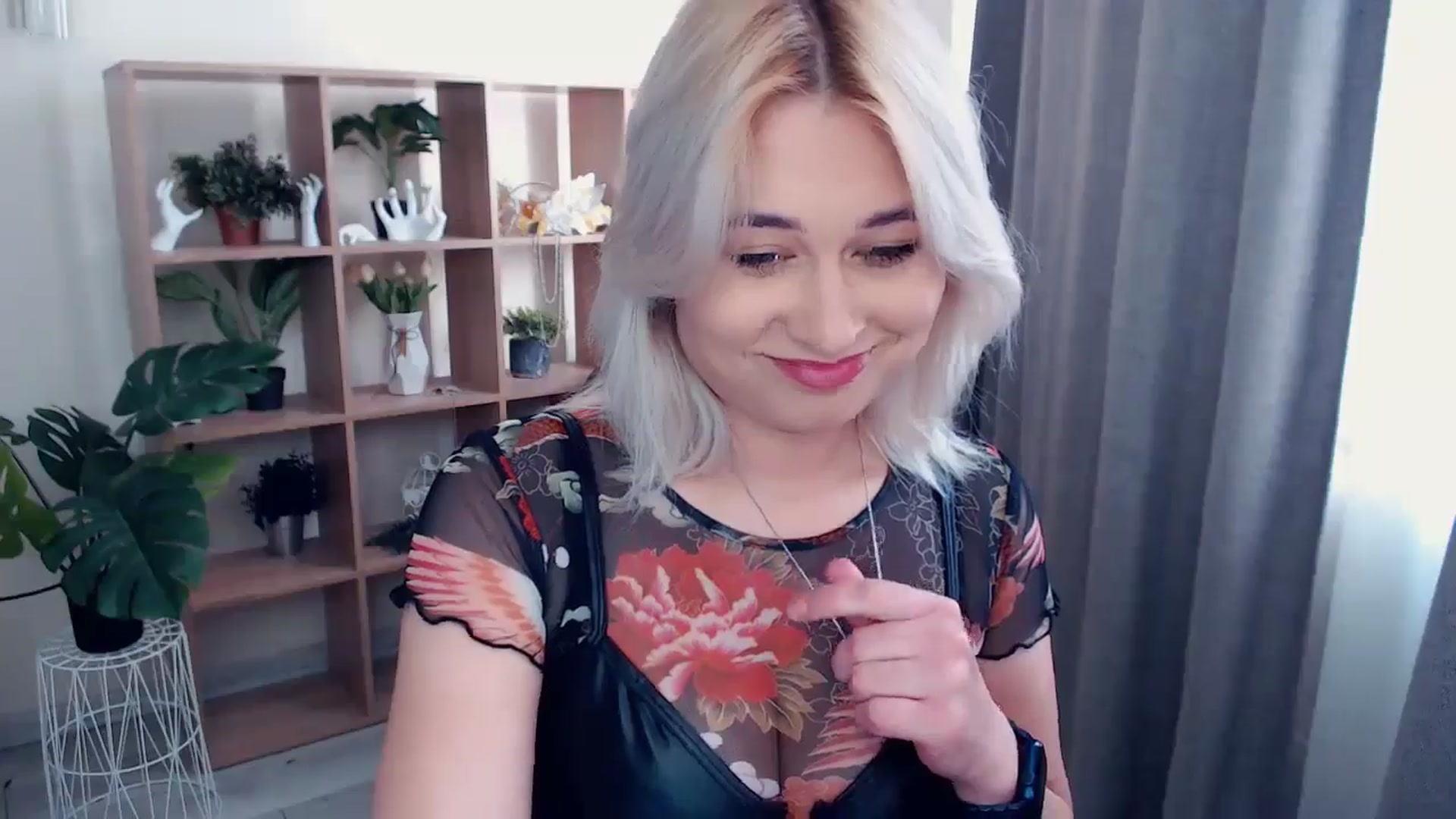 Gallery image thumbnail from Kukla_kolduna's myfreecams stream on, 05/18/2024, 14:39 image 14 of 20