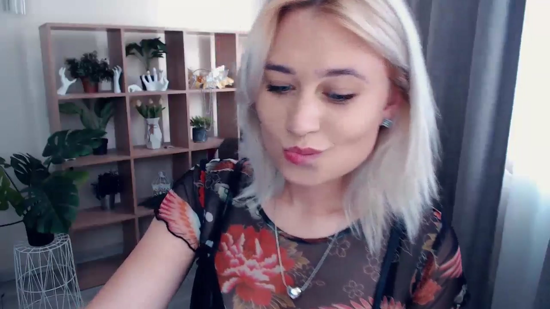 Gallery image thumbnail from Kukla_kolduna's myfreecams stream on, 05/18/2024, 14:39 image 18 of 20