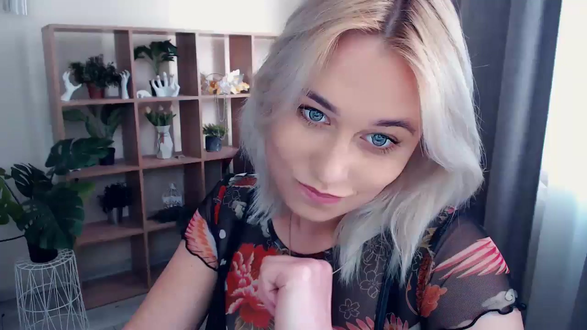 Gallery image thumbnail from Kukla_kolduna's myfreecams stream on, 05/18/2024, 14:39 image 17 of 20