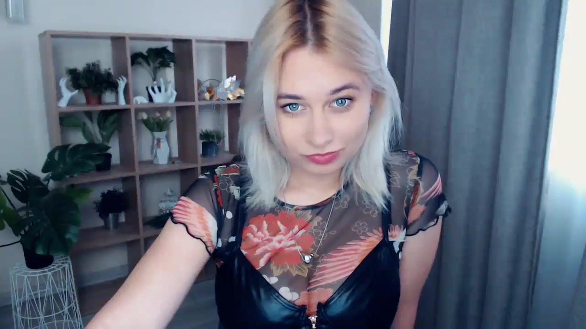 Gallery image thumbnail from Kukla_kolduna's myfreecams stream on, 05/18/2024, 15:33 image 10 of 20