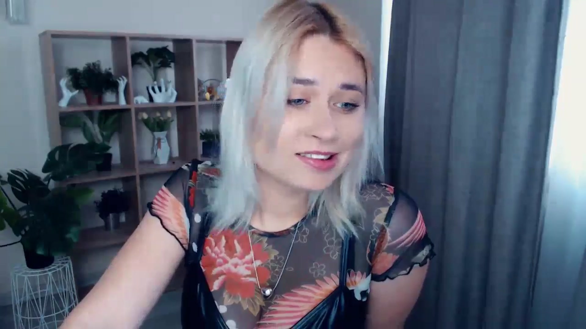 Gallery image thumbnail from Kukla_kolduna's myfreecams stream on, 05/18/2024, 15:33 image 16 of 20