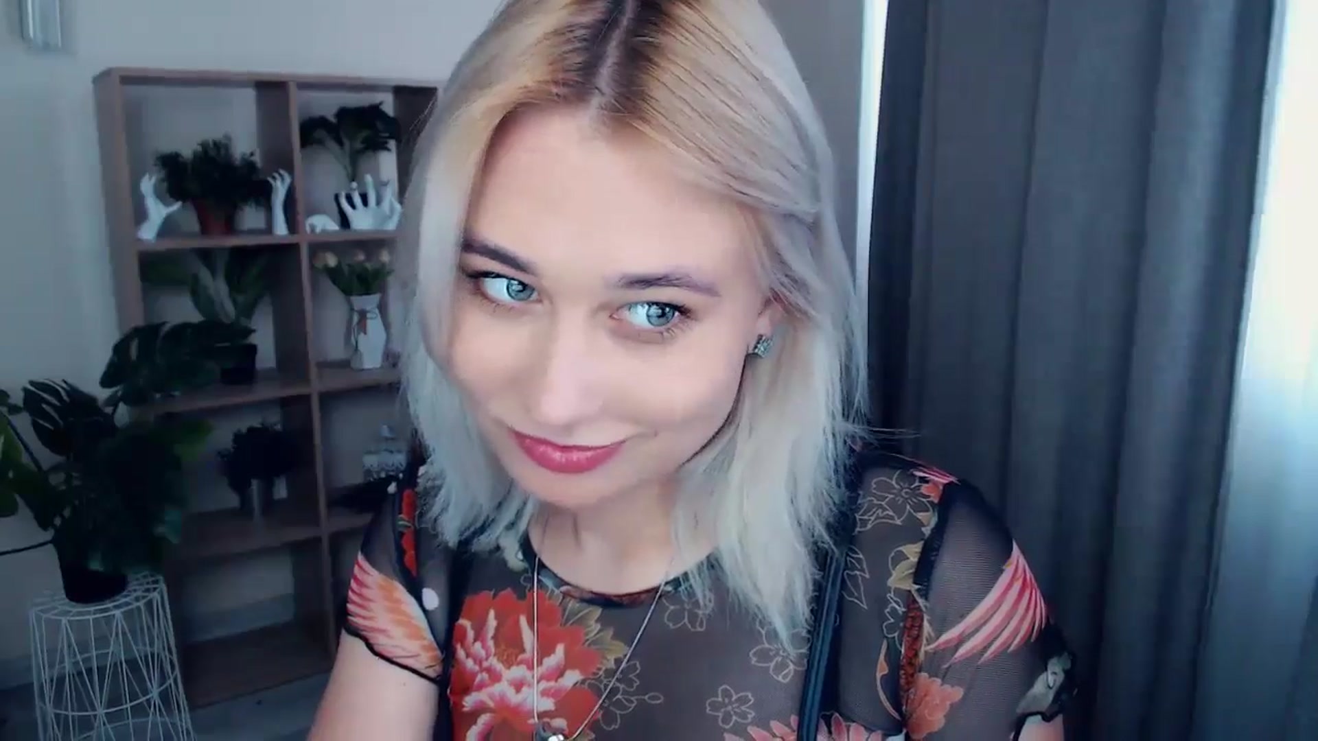 Gallery image thumbnail from Kukla_kolduna's myfreecams stream on, 05/18/2024, 15:33 image 4 of 20