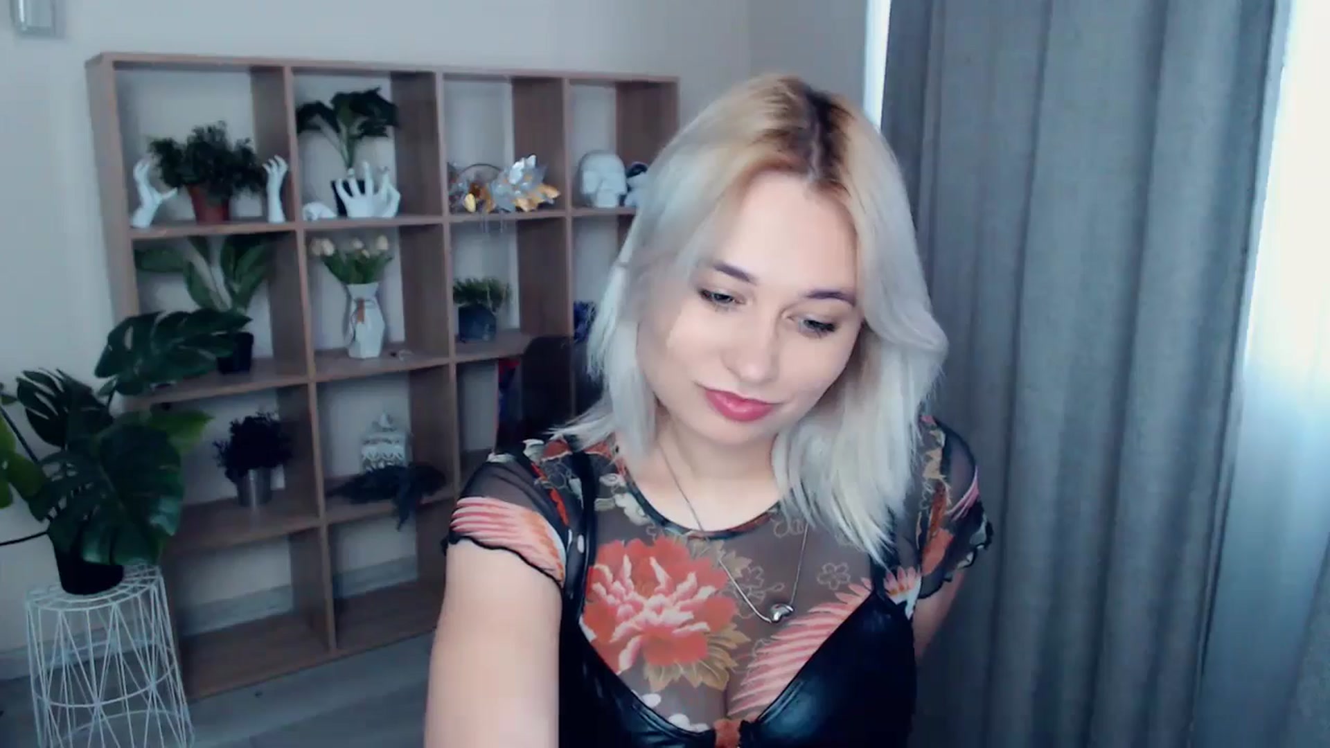 Gallery image thumbnail from Kukla_kolduna's myfreecams stream on, 05/18/2024, 16:13 image 5 of 20