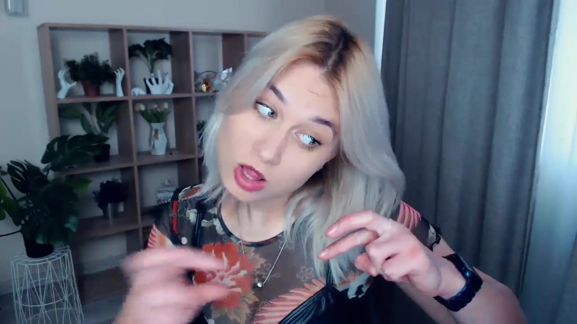 Gallery image thumbnail from Kukla_kolduna's myfreecams stream on, 05/18/2024, 16:13 image 7 of 20