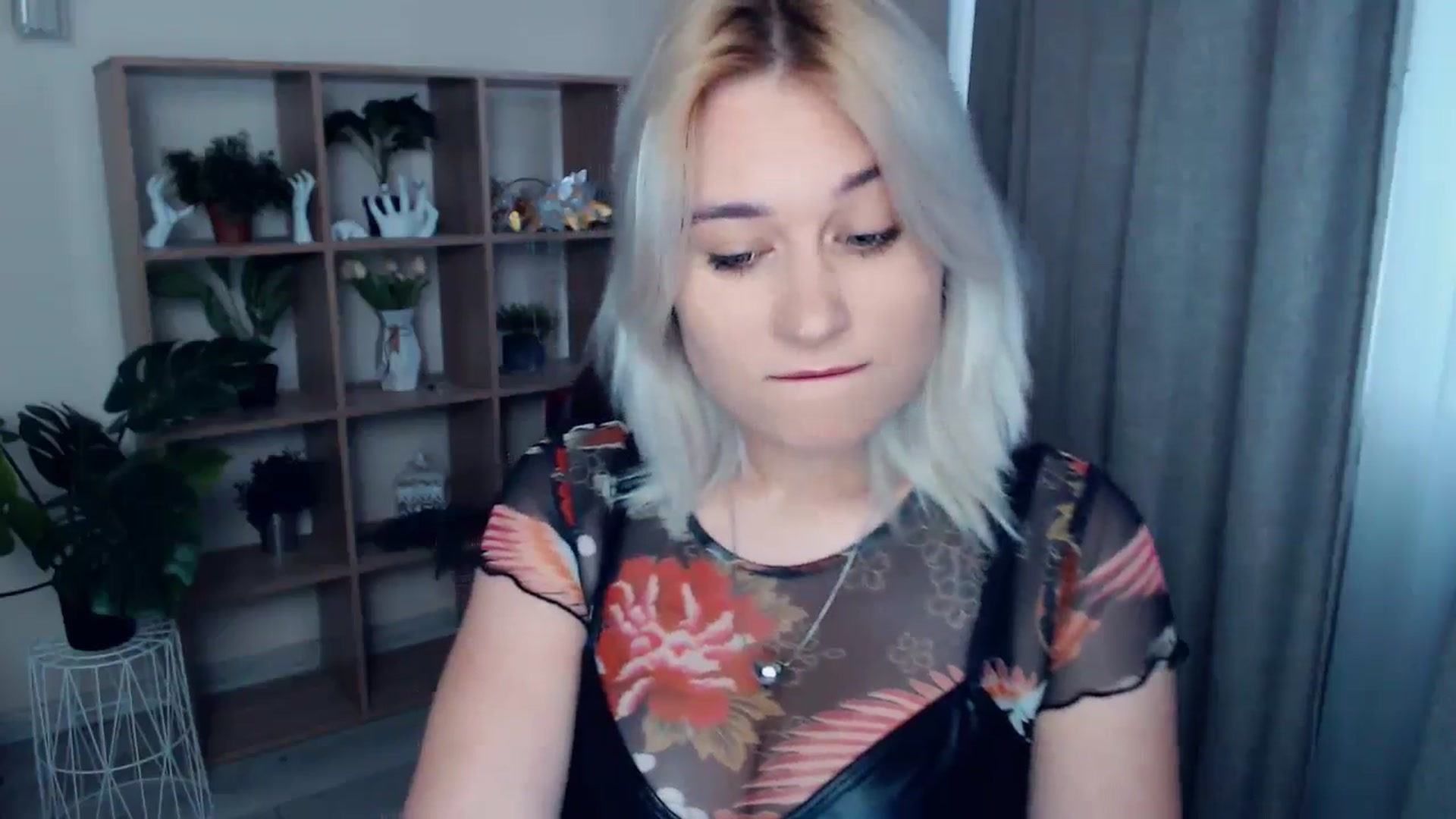 Gallery image thumbnail from Kukla_kolduna's myfreecams stream on, 05/18/2024, 16:13 image 14 of 20
