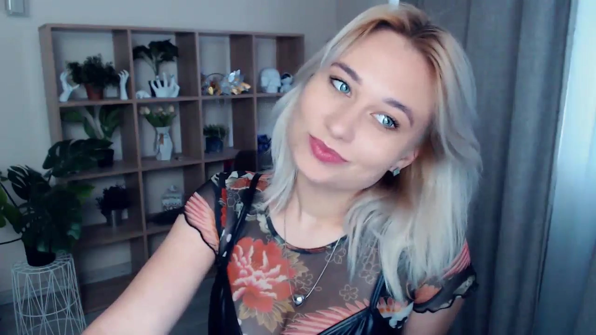 Gallery image thumbnail from Kukla_kolduna's myfreecams stream on, 05/18/2024, 16:13 image 19 of 20