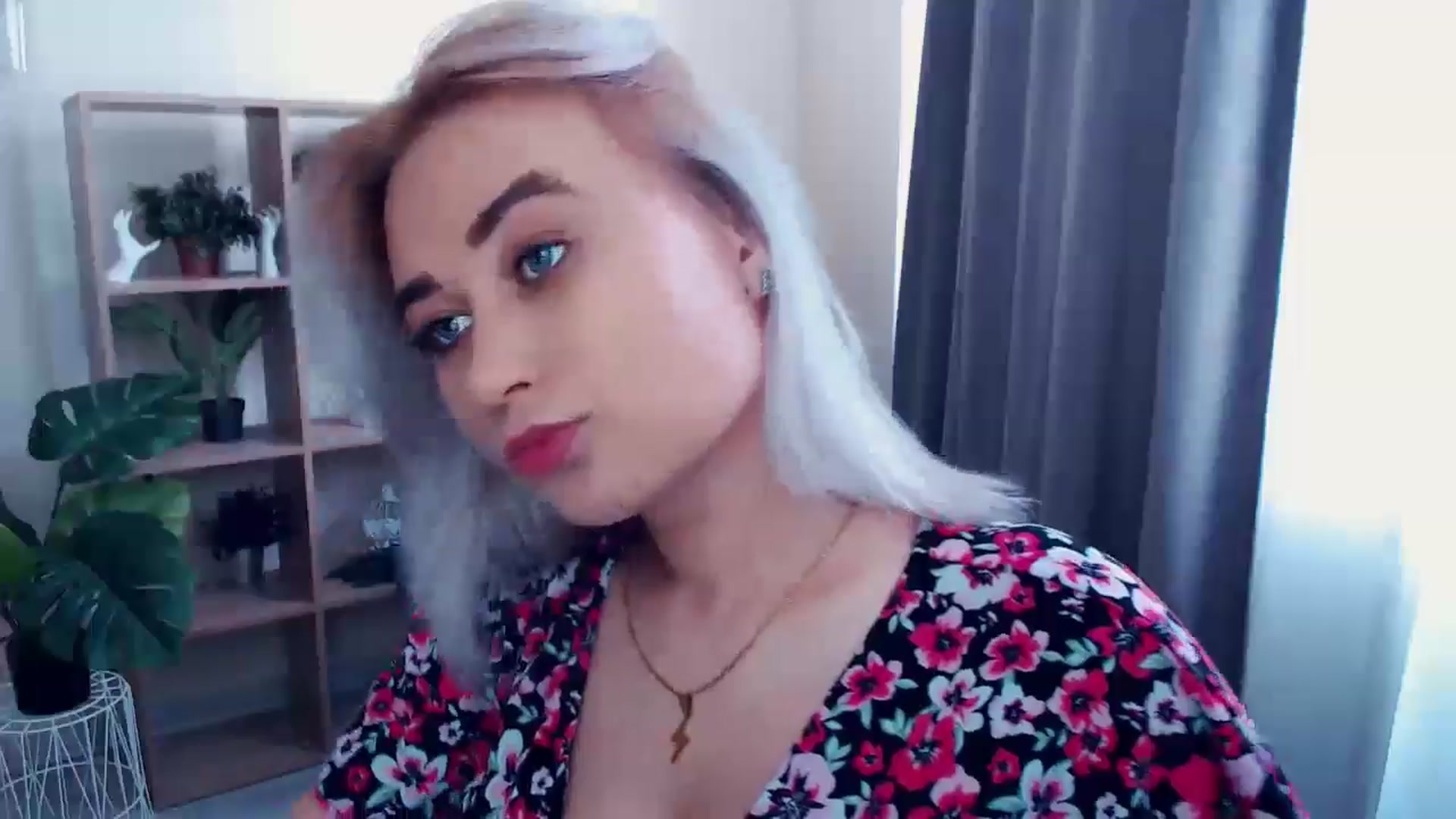 Gallery image thumbnail from Kukla_kolduna's myfreecams stream on, 05/19/2024, 13:31 image 16 of 20