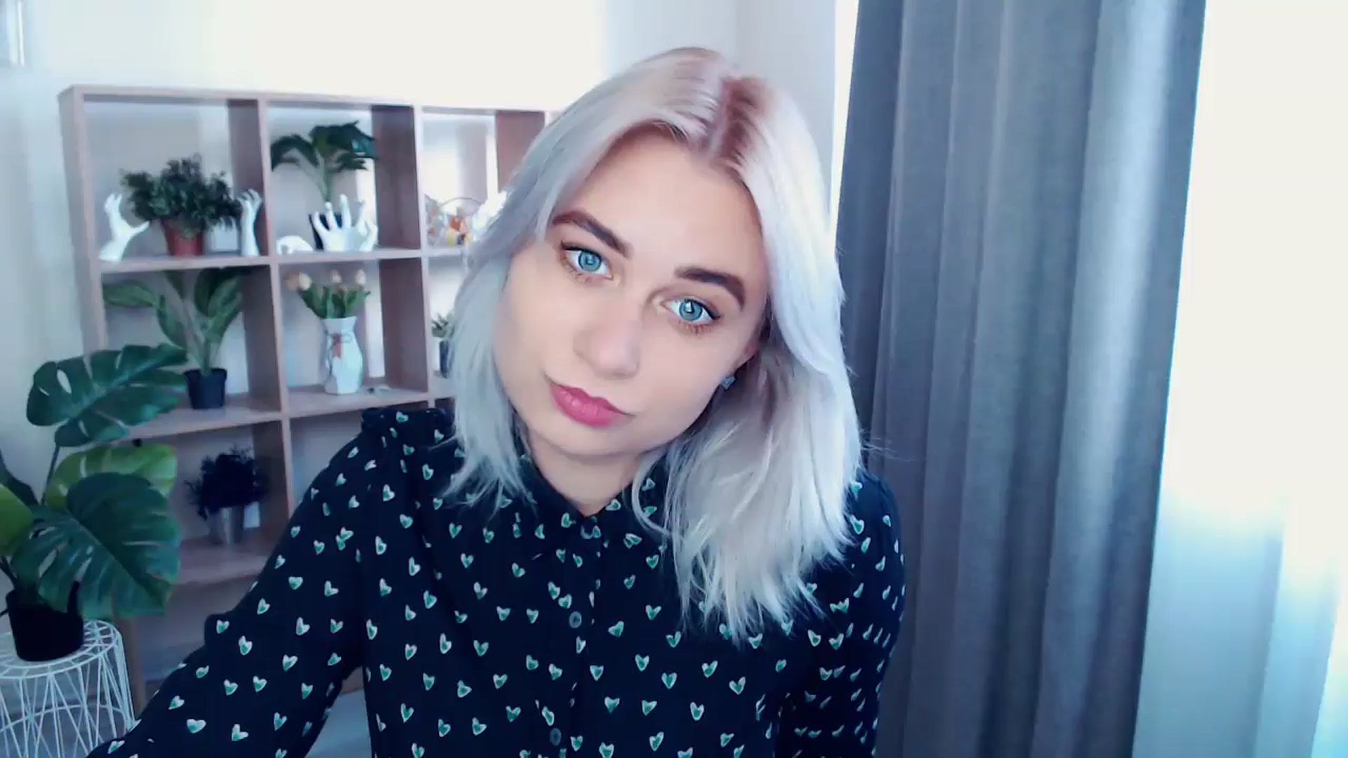 Gallery image thumbnail from Kukla_kolduna's myfreecams stream on, 05/19/2024, 16:08 image 14 of 20
