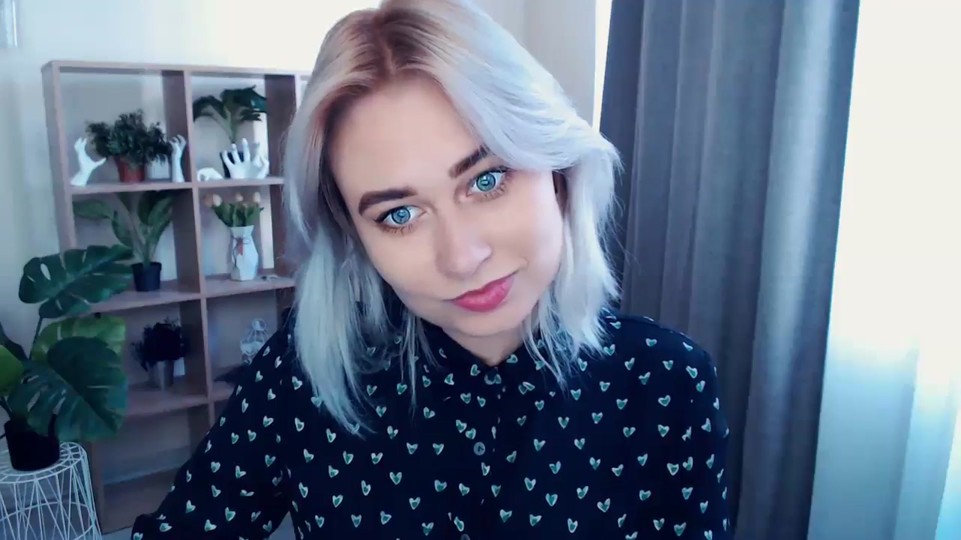 Gallery image thumbnail from Kukla_kolduna's myfreecams stream on, 05/19/2024, 16:08 image 8 of 20