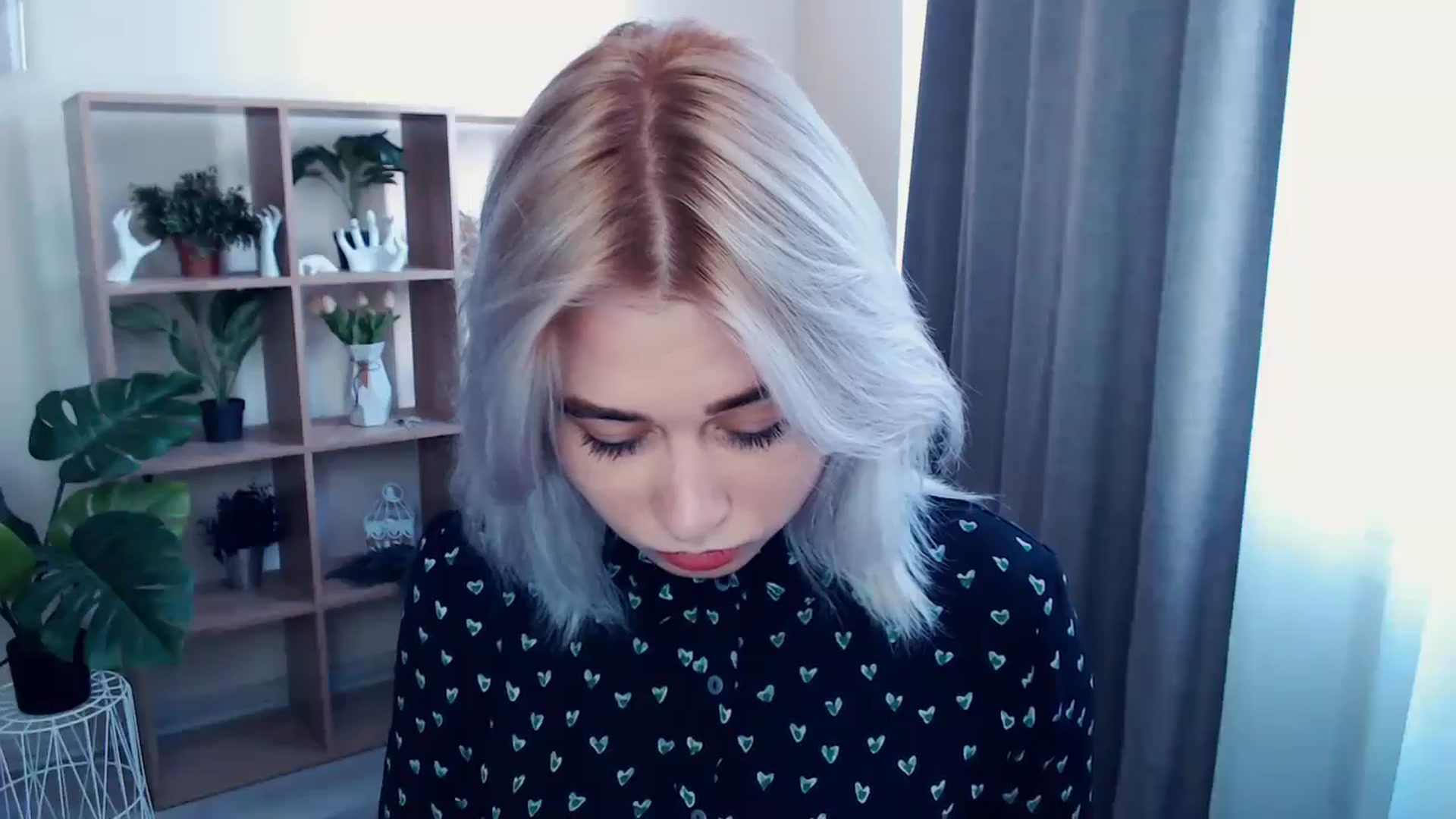 Gallery image thumbnail from Kukla_kolduna's myfreecams stream on, 05/19/2024, 16:08 image 2 of 20