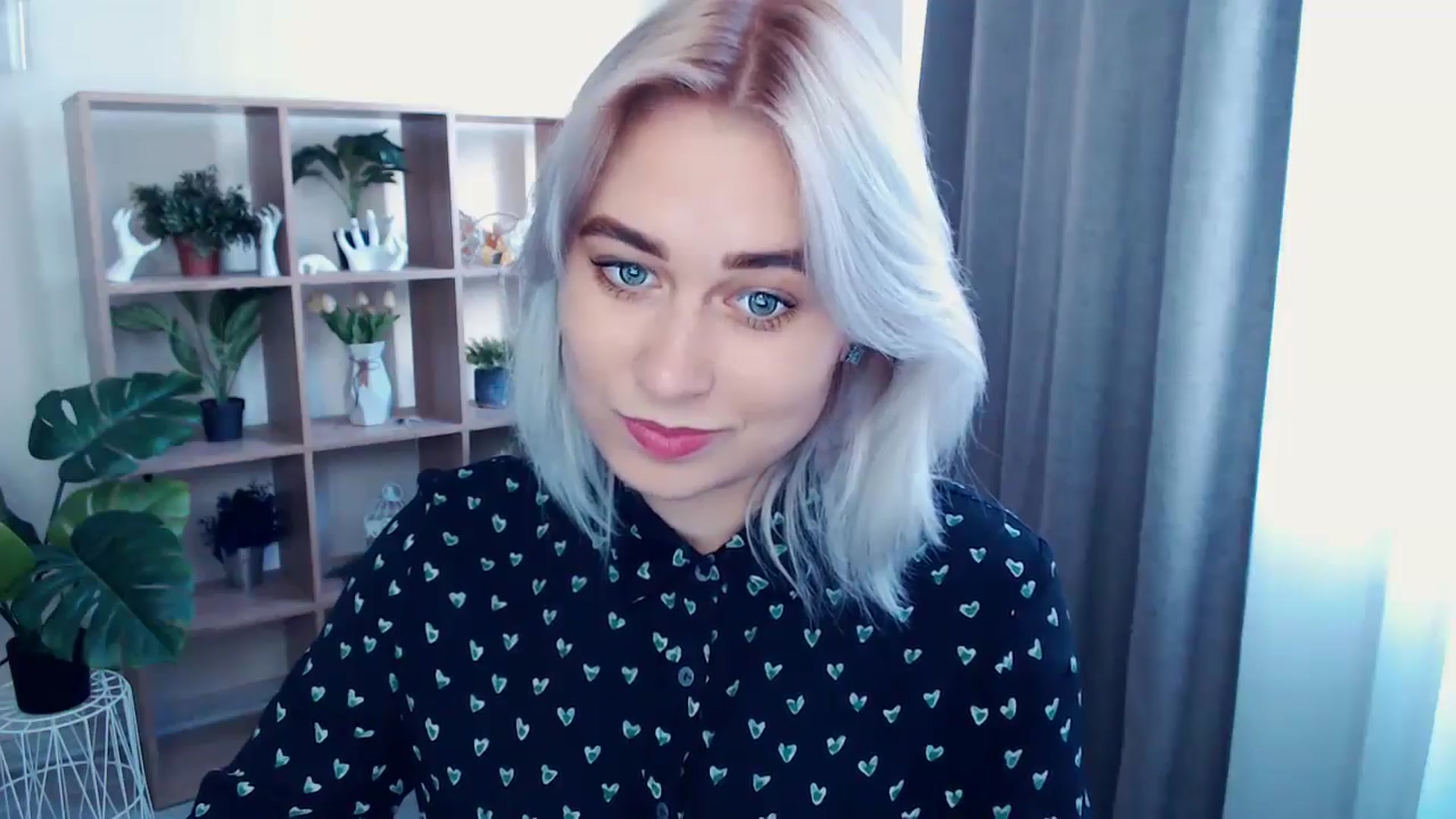 Gallery image thumbnail from Kukla_kolduna's myfreecams stream on, 05/19/2024, 16:08 image 9 of 20