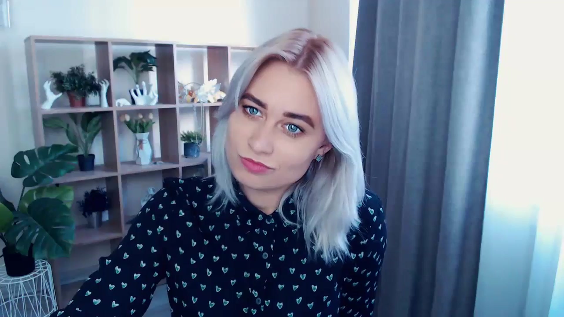 Gallery image thumbnail from Kukla_kolduna's myfreecams stream on, 05/19/2024, 16:08 image 16 of 20