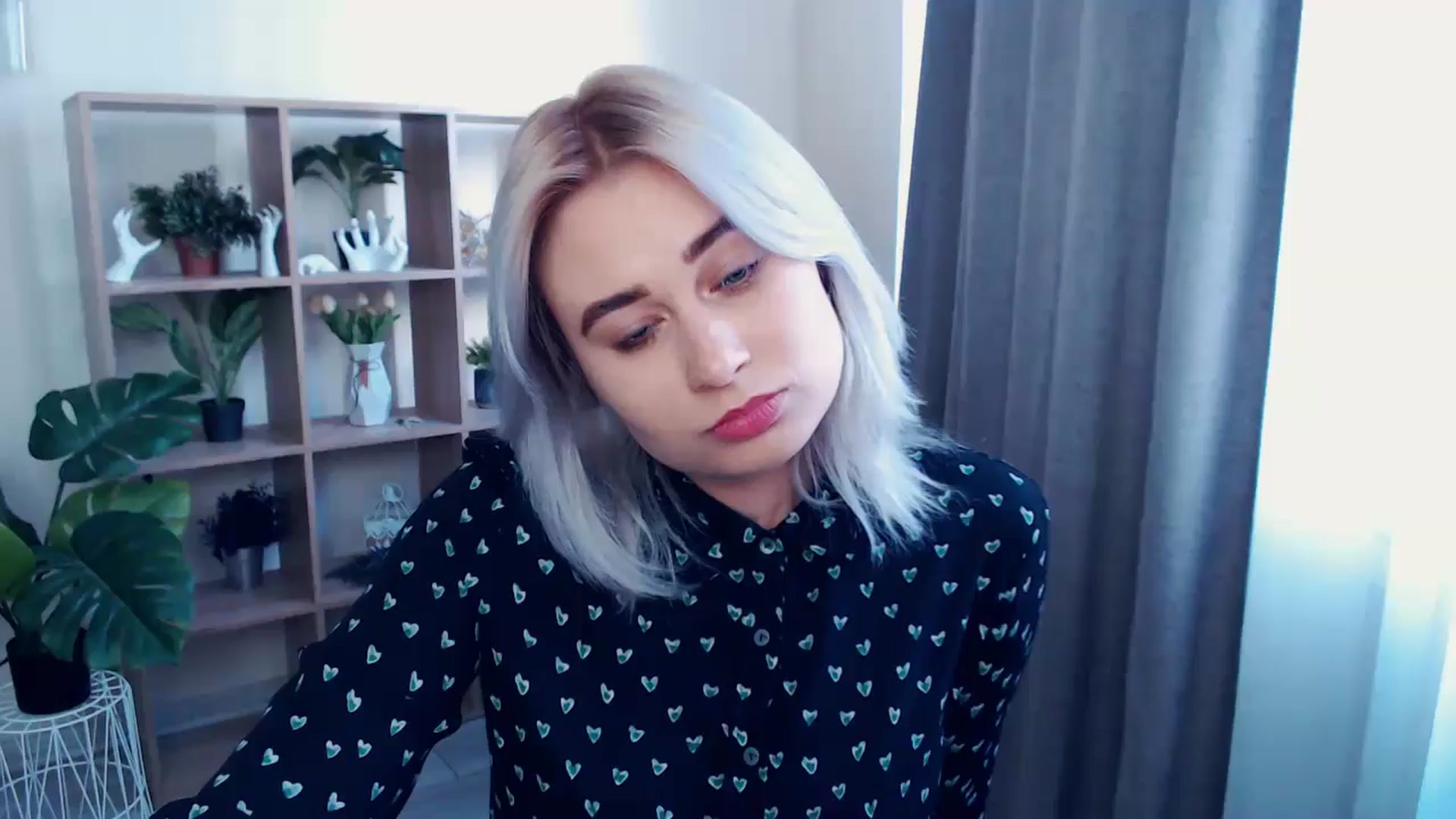 Gallery image thumbnail from Kukla_kolduna's myfreecams stream on, 05/19/2024, 16:08 image 15 of 20
