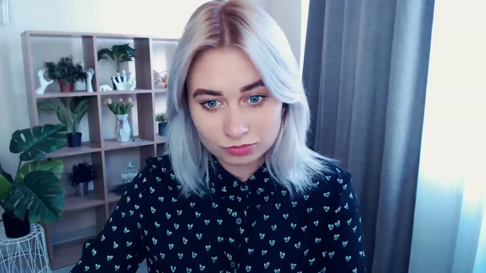 Gallery image thumbnail from Kukla_kolduna's myfreecams stream on, 05/19/2024, 16:08 image 12 of 20