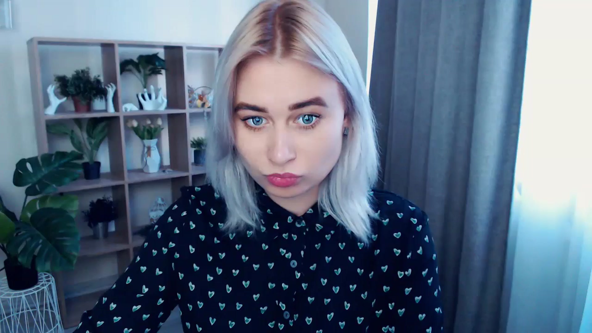 Gallery image thumbnail from Kukla_kolduna's myfreecams stream on, 05/19/2024, 16:51 image 17 of 20