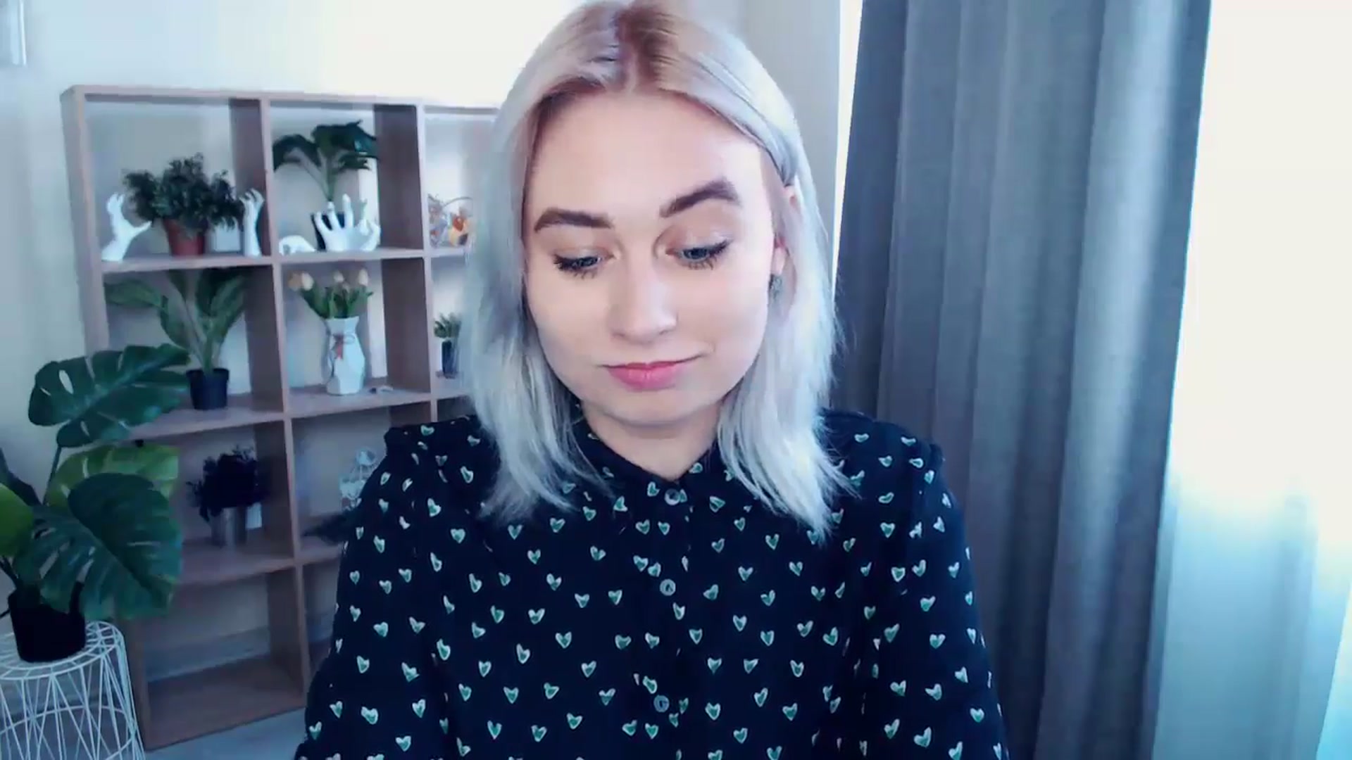 Gallery image thumbnail from Kukla_kolduna's myfreecams stream on, 05/19/2024, 16:51 image 2 of 20