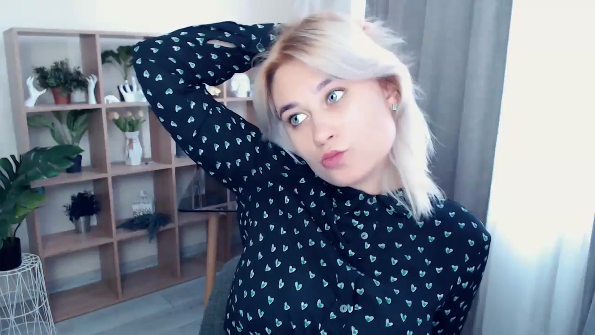 Gallery image thumbnail from Kukla_kolduna's myfreecams stream on, 05/23/2024, 14:52 image 6 of 20