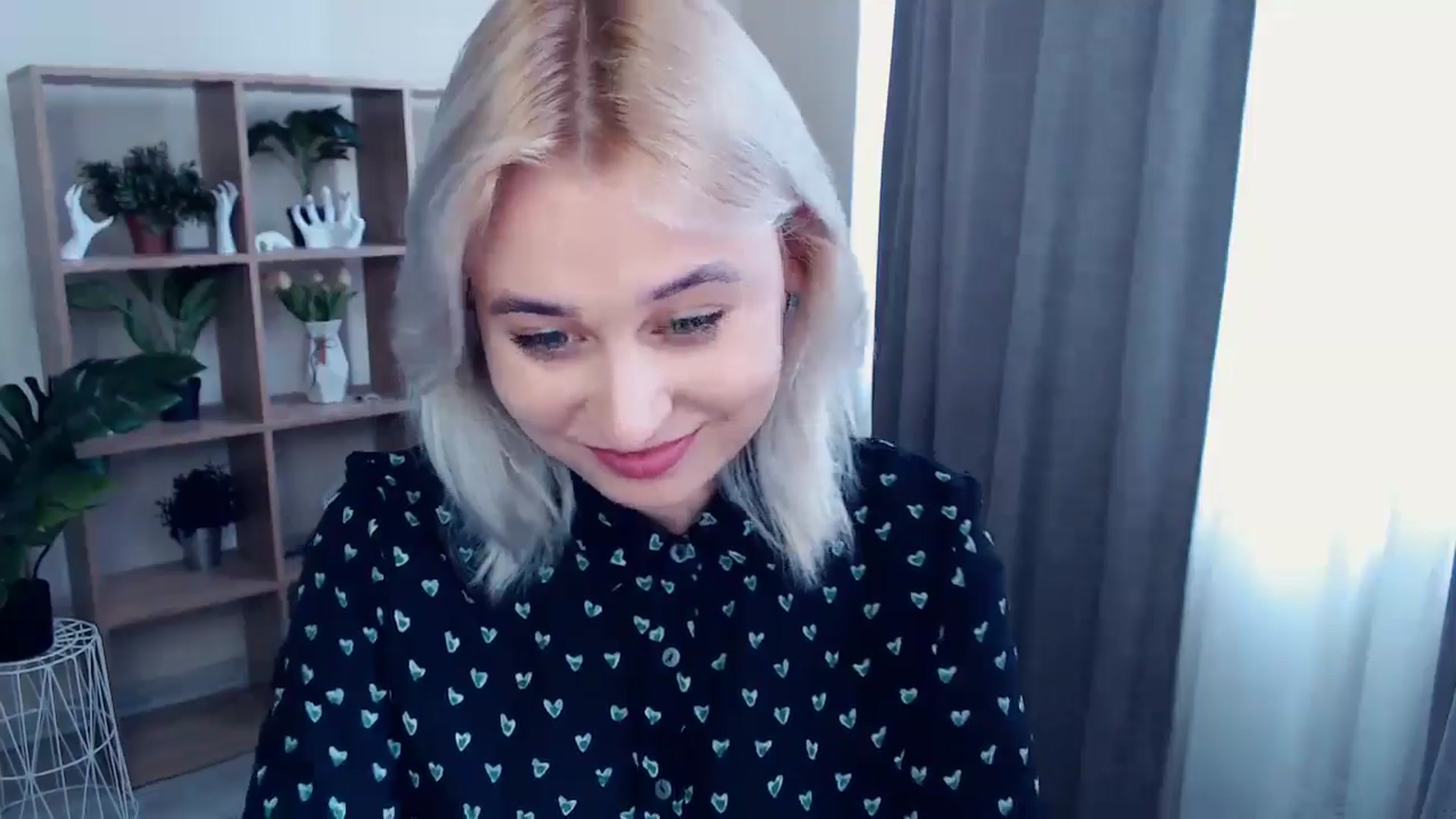 Gallery image thumbnail from Kukla_kolduna's myfreecams stream on, 05/23/2024, 14:52 image 12 of 20