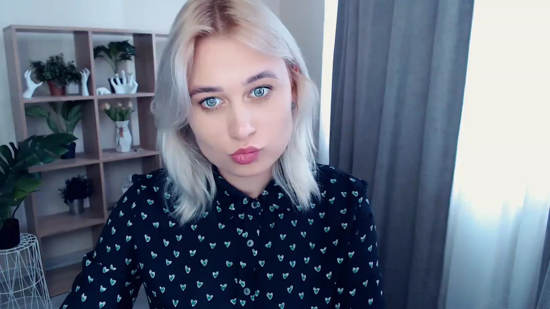 Gallery image thumbnail from Kukla_kolduna's myfreecams stream on, 05/23/2024, 14:52 image 11 of 20