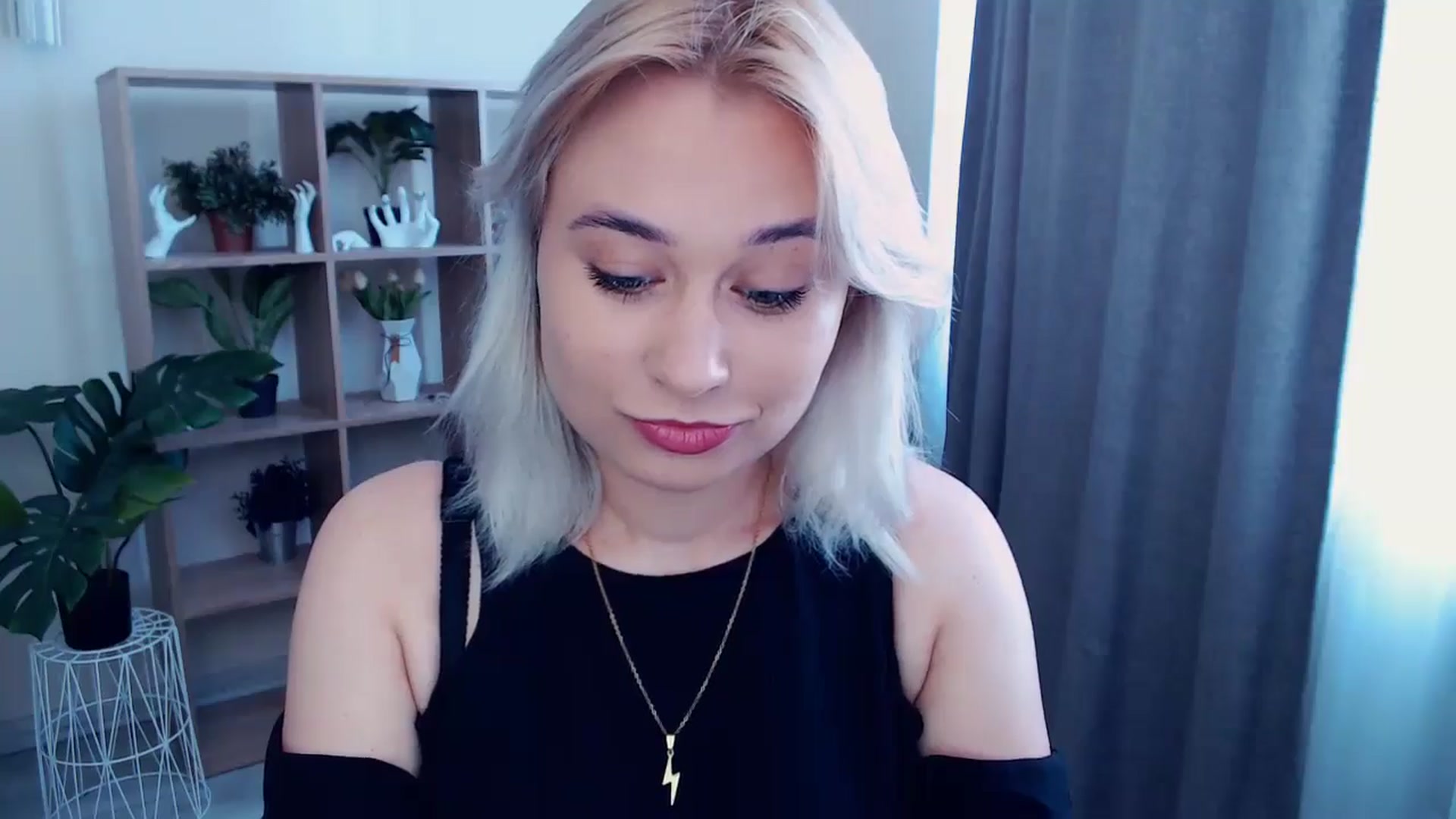 Gallery image thumbnail from Kukla_kolduna's myfreecams stream on, 05/24/2024, 09:31 image 8 of 20