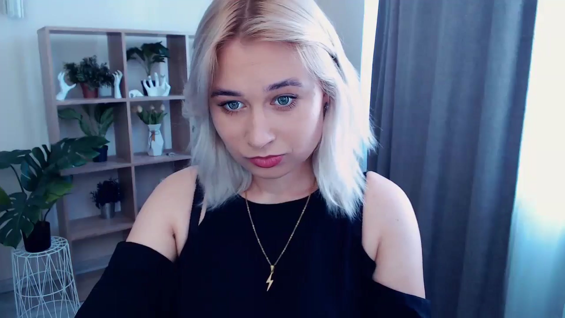 Gallery image thumbnail from Kukla_kolduna's myfreecams stream on, 05/24/2024, 09:31 image 10 of 20